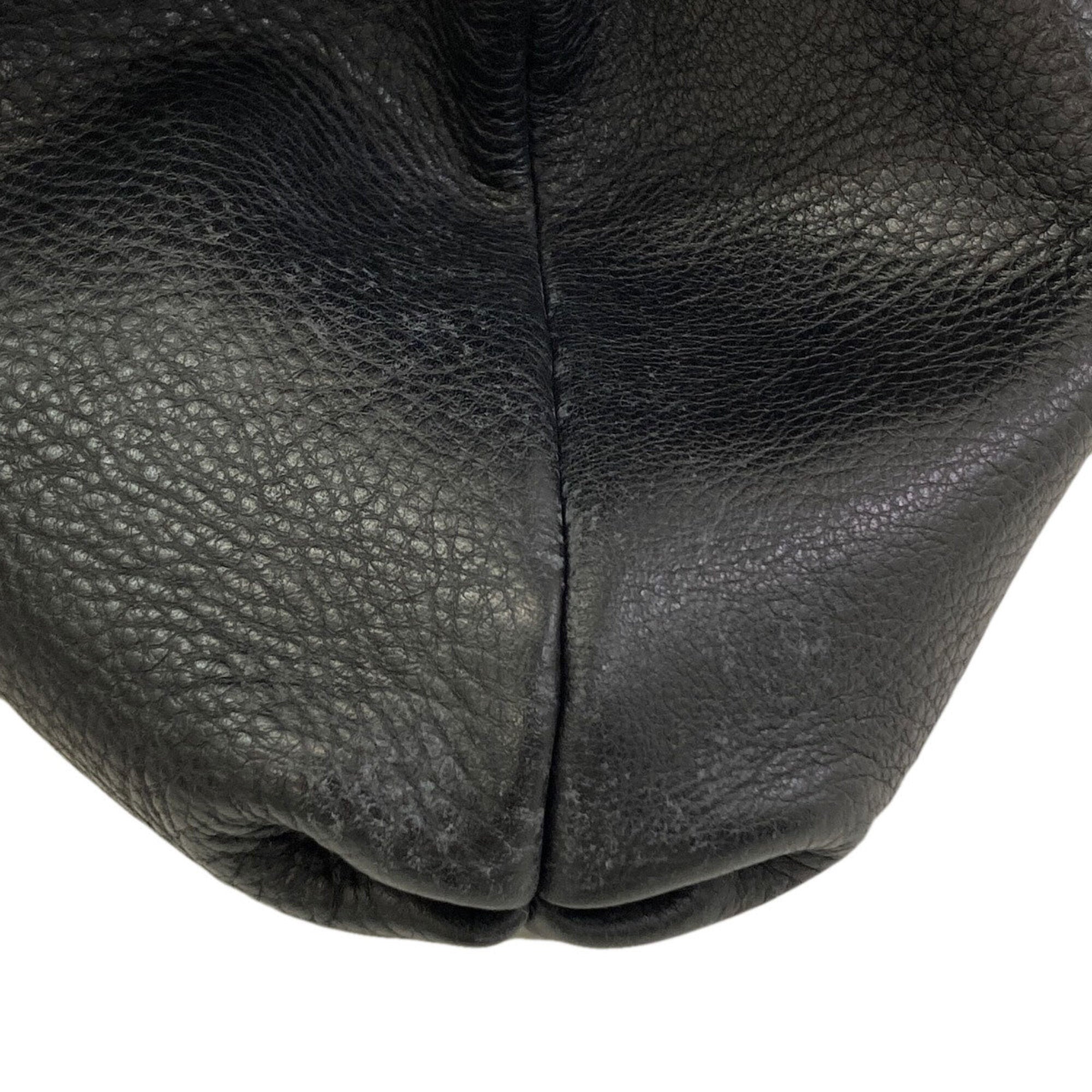 Salvatore Ferragamo Black Leather Shoulder Bag (Pre-Owned)