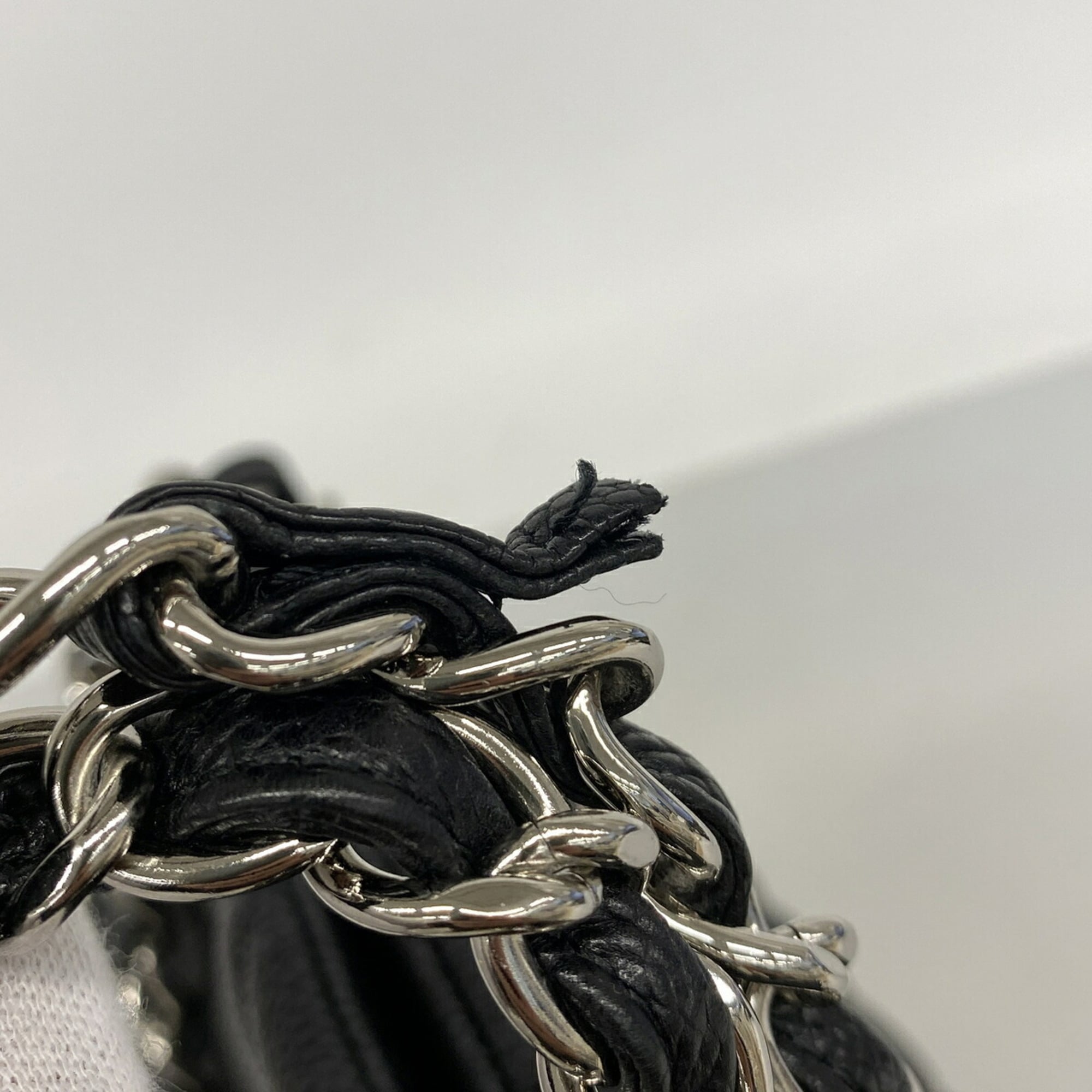 Chanel Black Grained Calfskin Shoulder Bag (Pre-Owned)