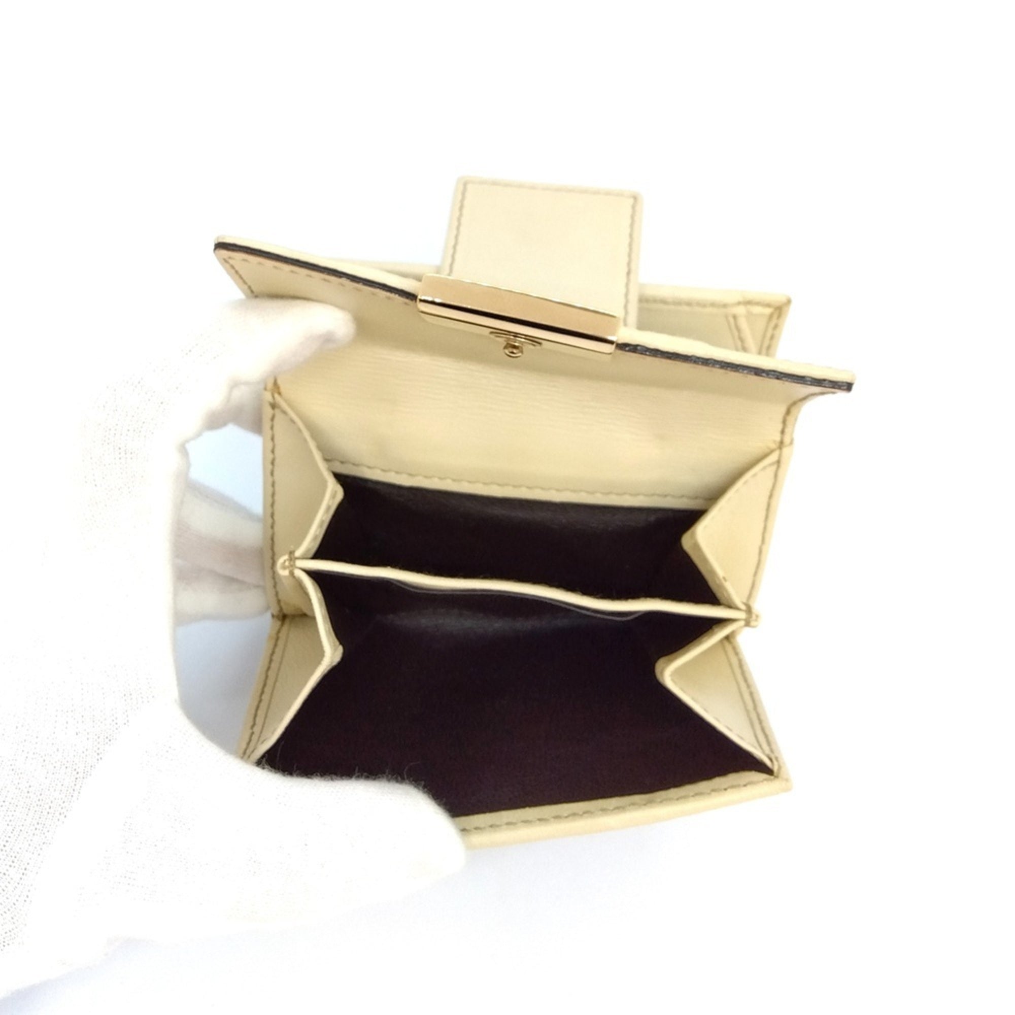 Gucci Beige Gg Plus Wallet (Bi-Fold) (Pre-Owned)