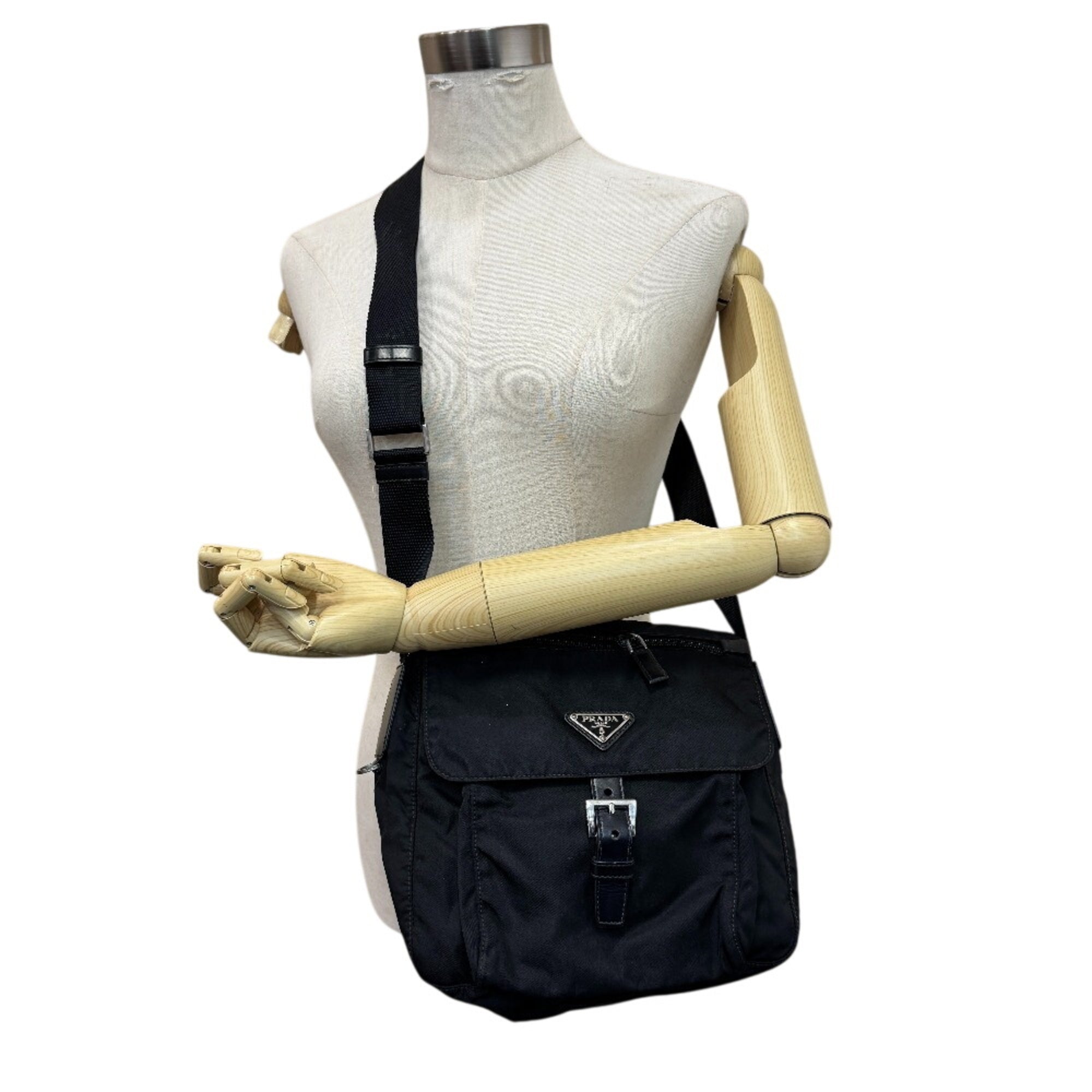 Prada Black Nylon Shoulder Bag (Pre-Owned)