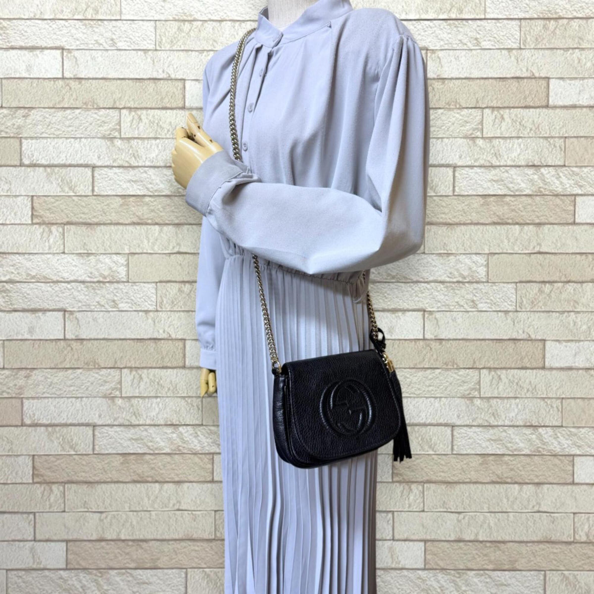 Gucci Black Leather Shoulder Bag (Pre-Owned)