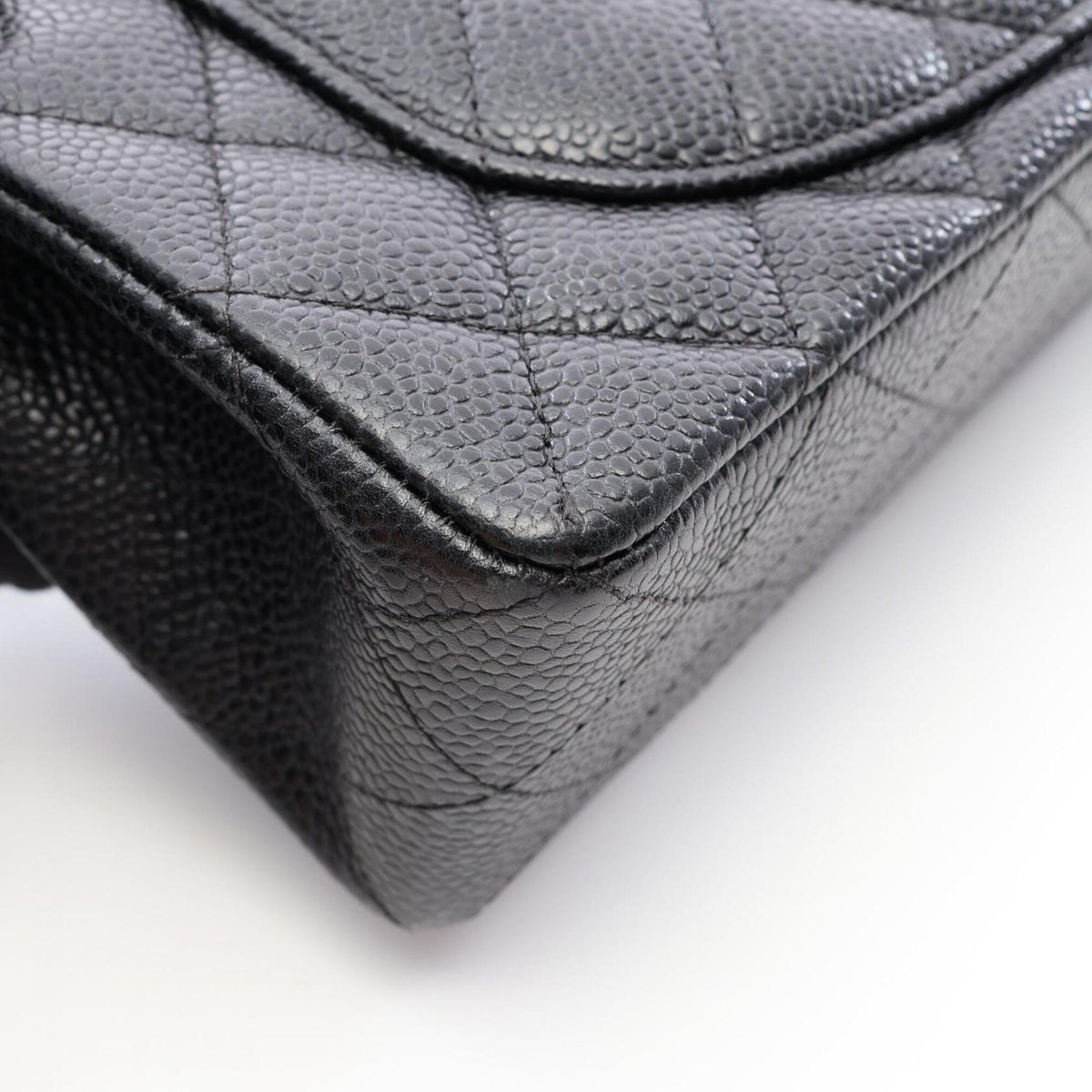 Chanel Black Grained Calfskin Handbag Shoulder Bag (Pre-Owned)