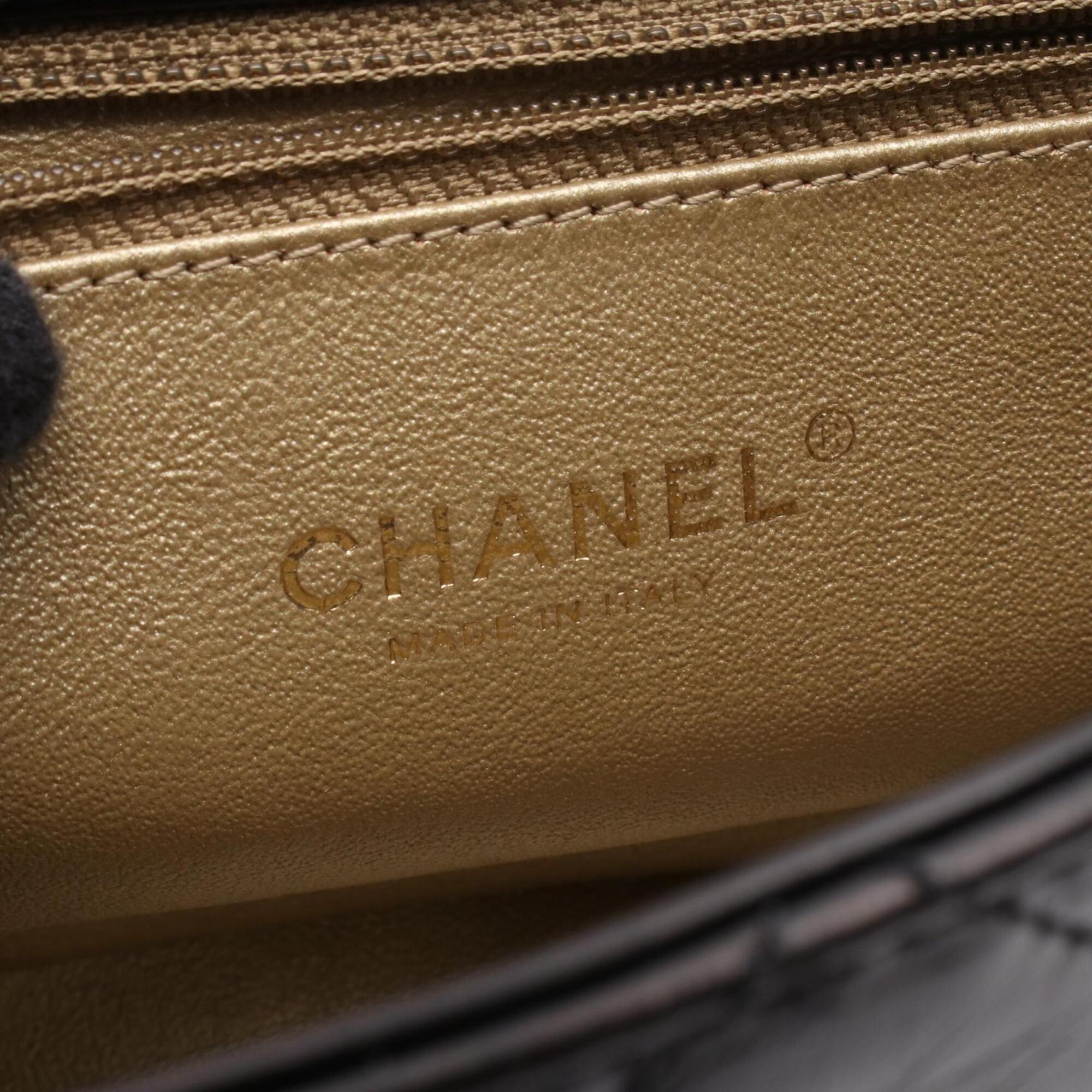 Chanel Matelasse Black Leather Handbag Shoulder Bag (Pre-Owned)