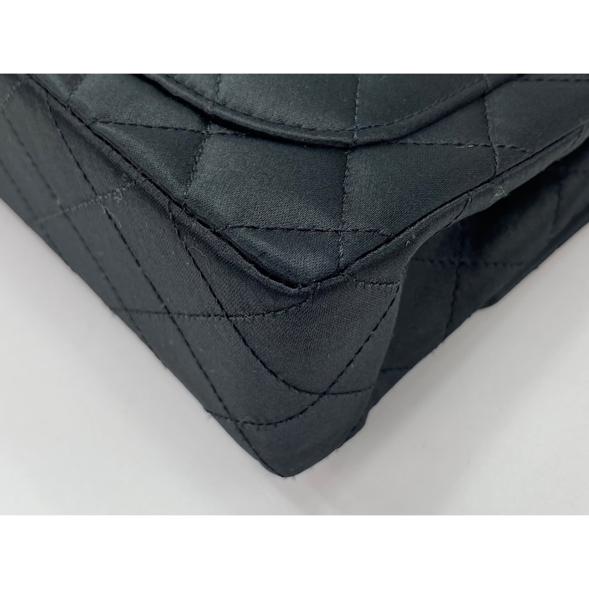 Chanel Matelasse Black Shoulder Bag (Pre-Owned)