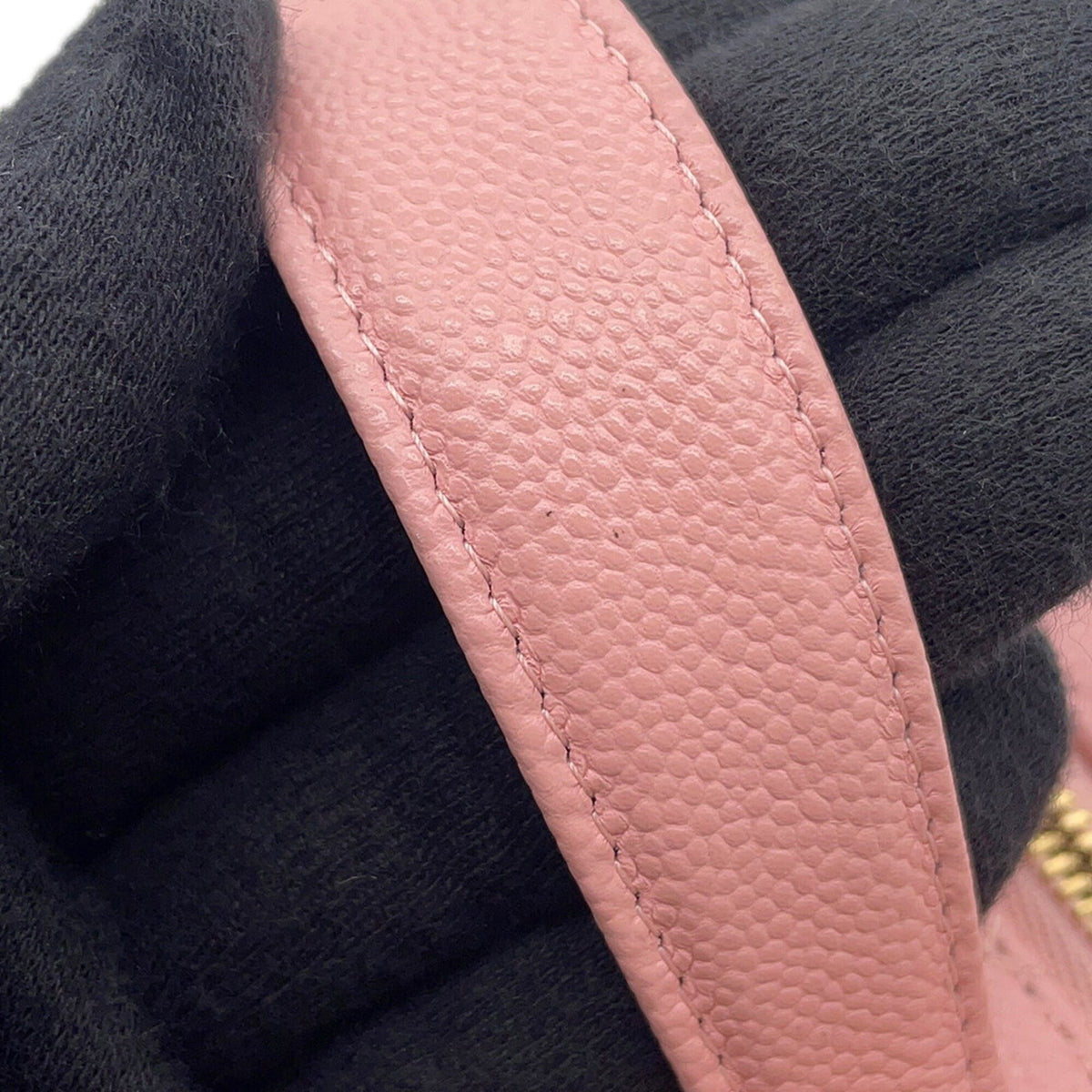 Chanel Matelasse Pink Grained Calfskin Handbag Shoulder Bag (Pre-Owned)