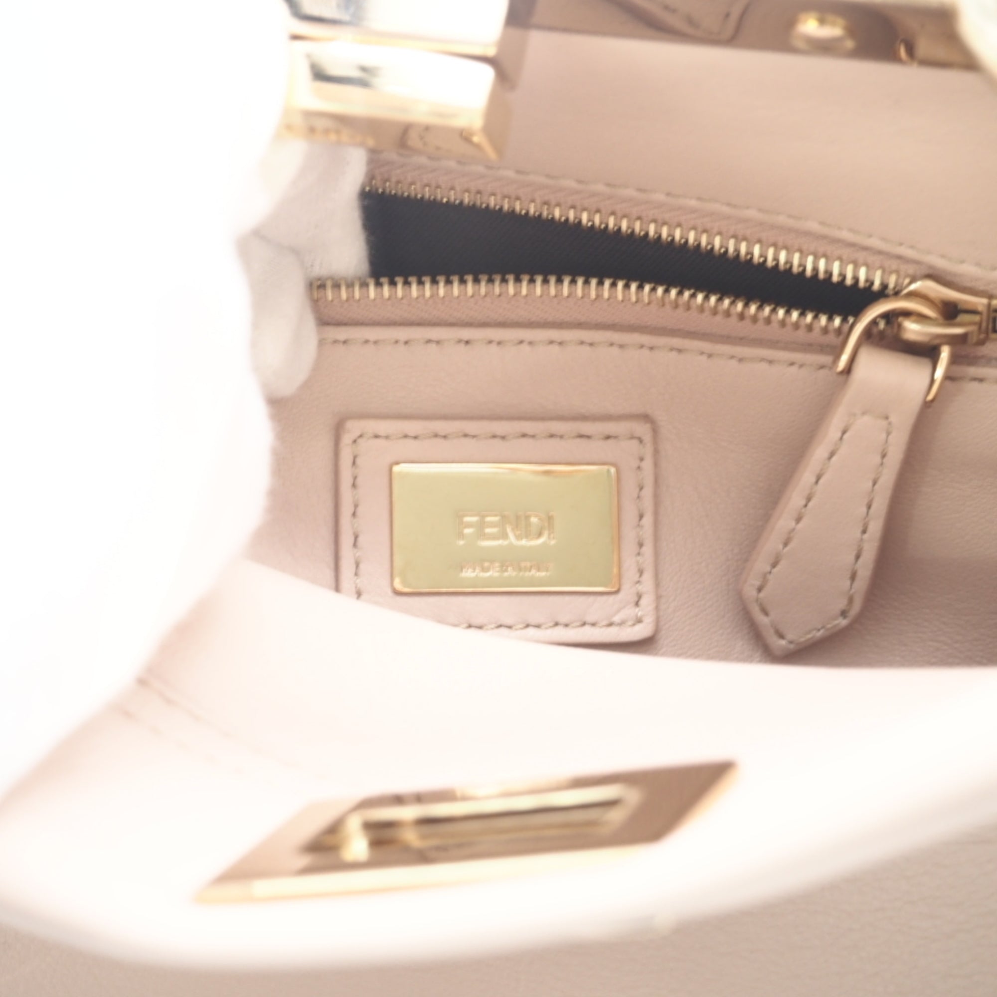 Fendi Pink Pink Gold Leather Handbag (Pre-Owned)
