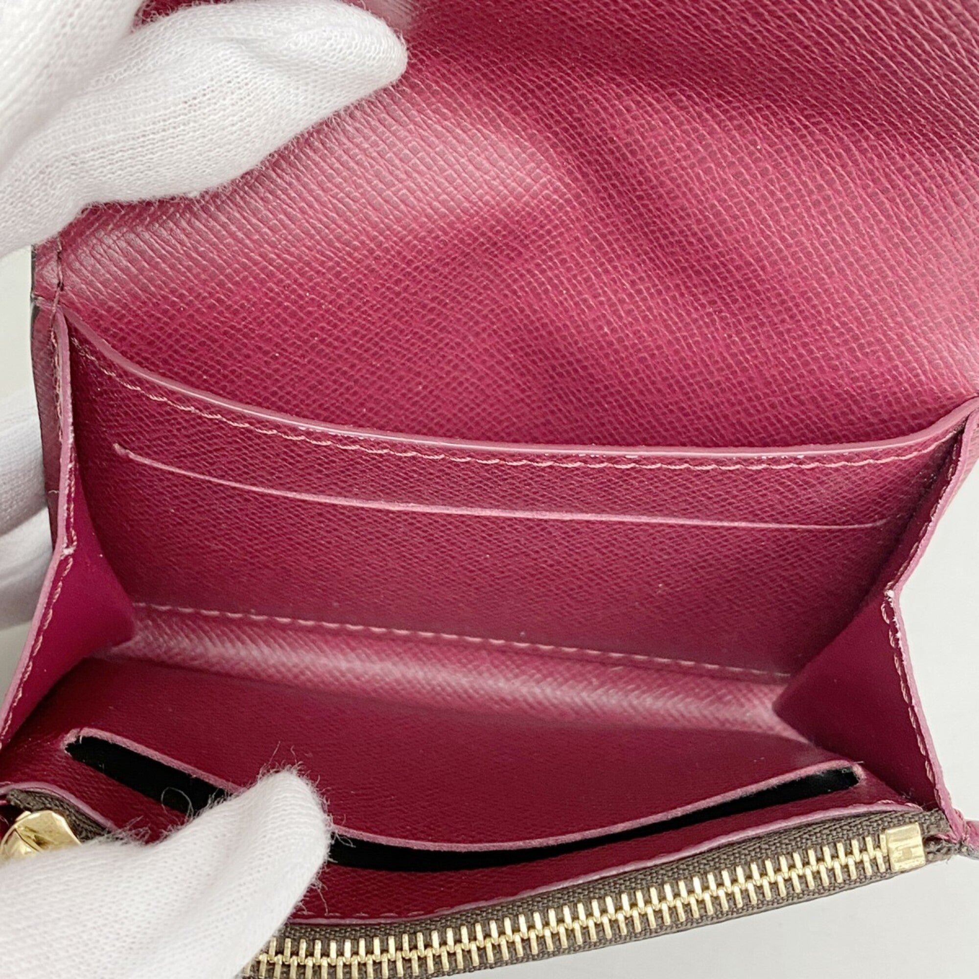 Louis Vuitton Fuchsia Coin Purse/Coin Case (Pre-Owned)