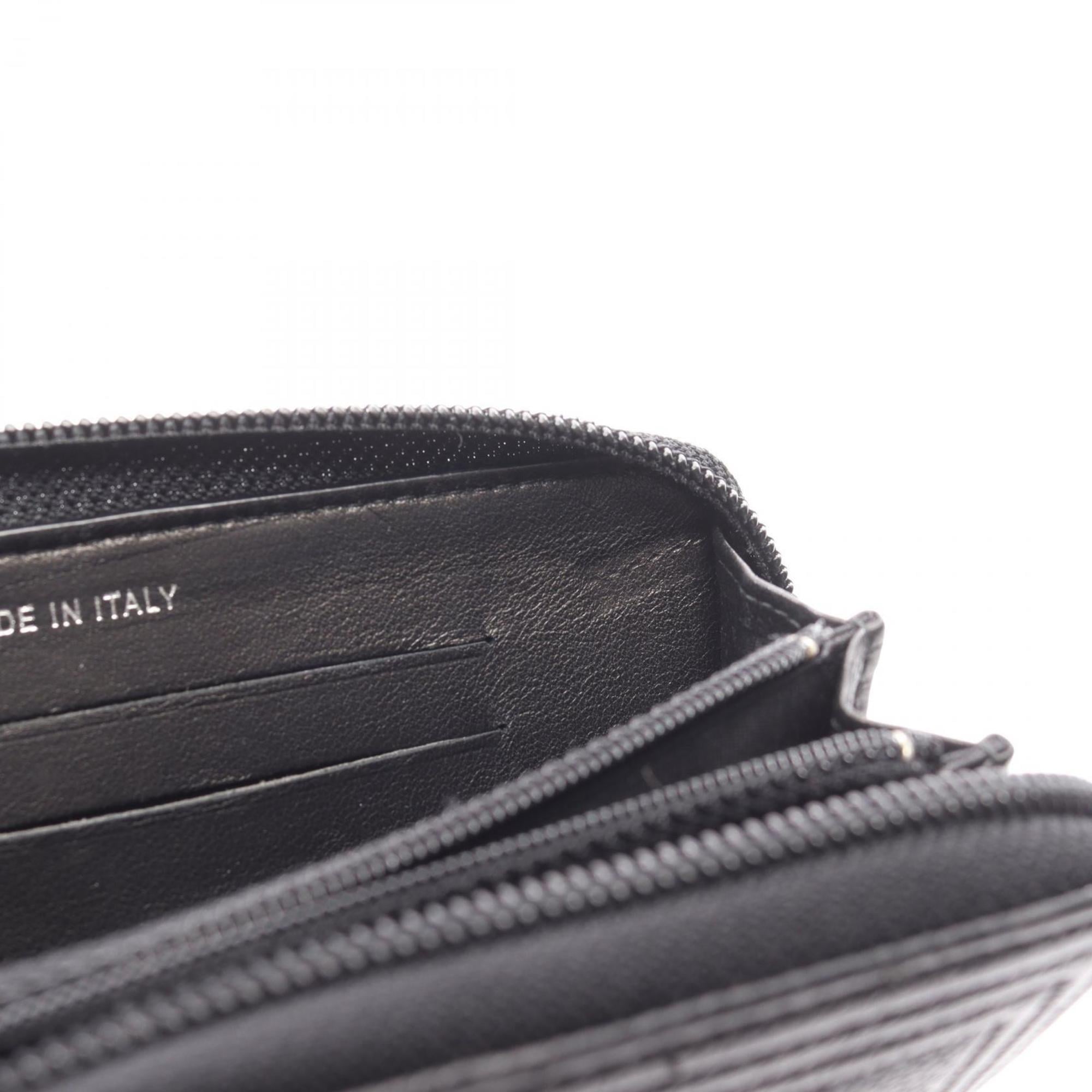 Chanel Black Leather Wallet (Bi-Fold) (Pre-Owned)