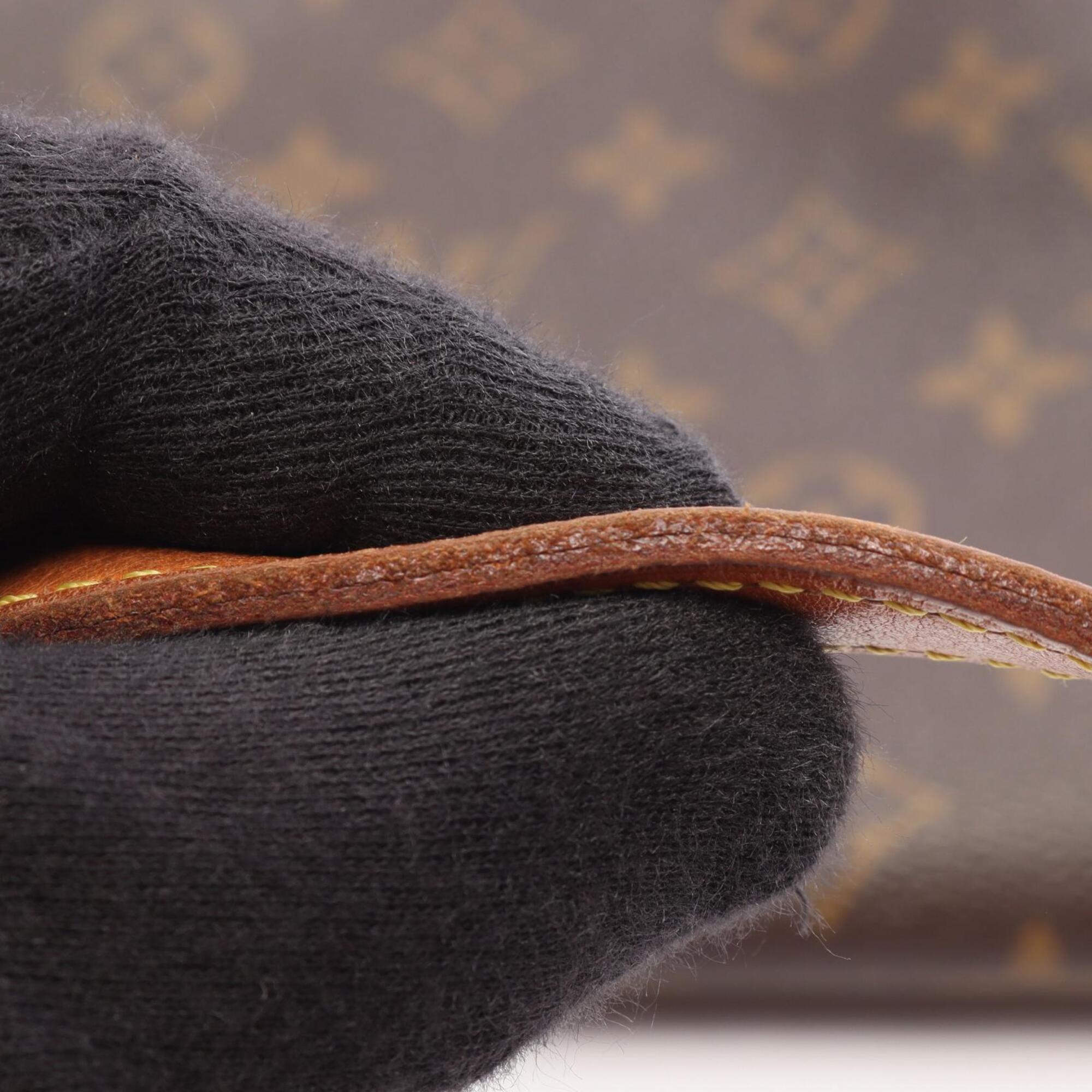 Louis Vuitton Brown Coated Canvas Monogram Pvc Leather Handbag Shoulder Bag (Pre-Owned)