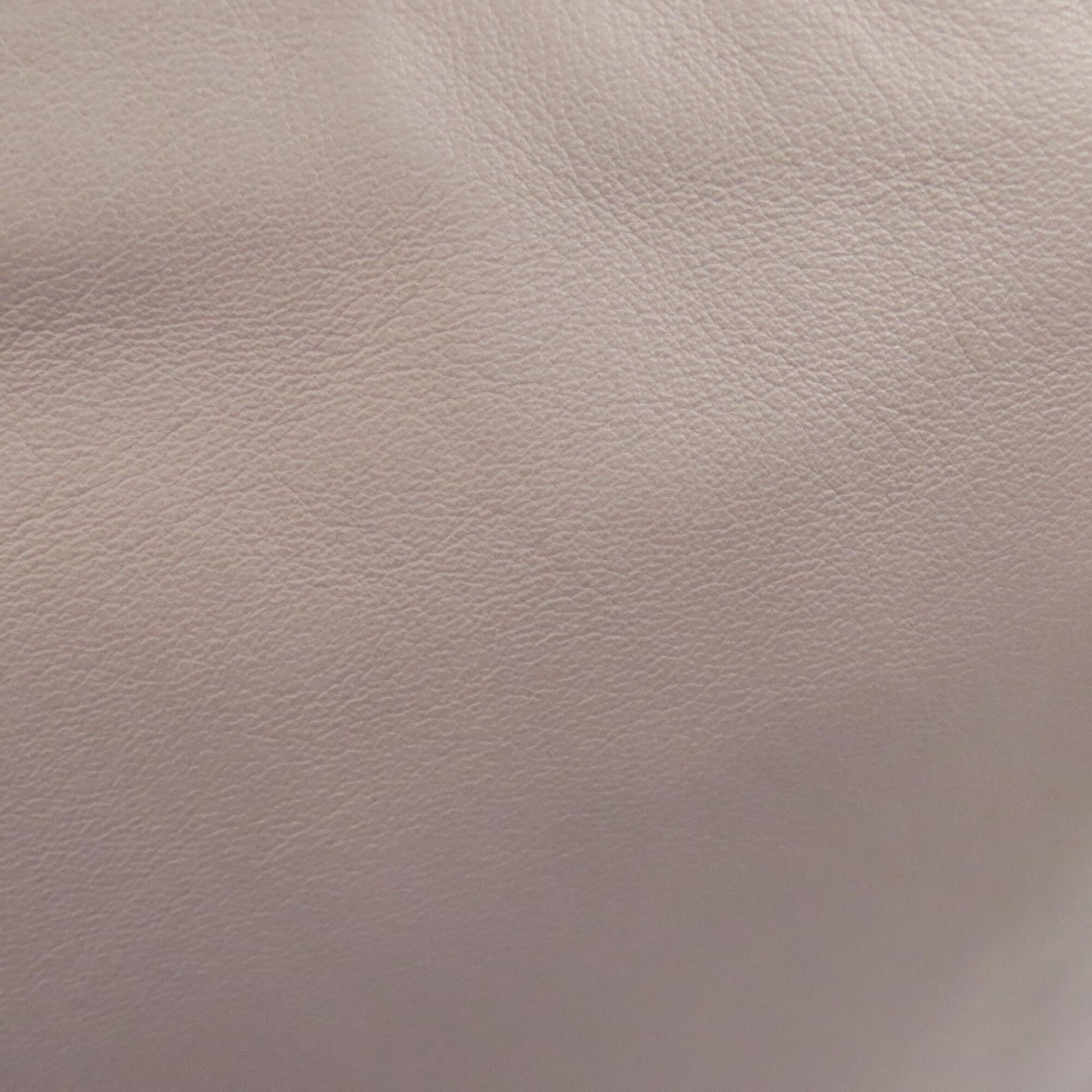 Salvatore Ferragamo Grayish Leather Shoulder Bag (Pre-Owned)