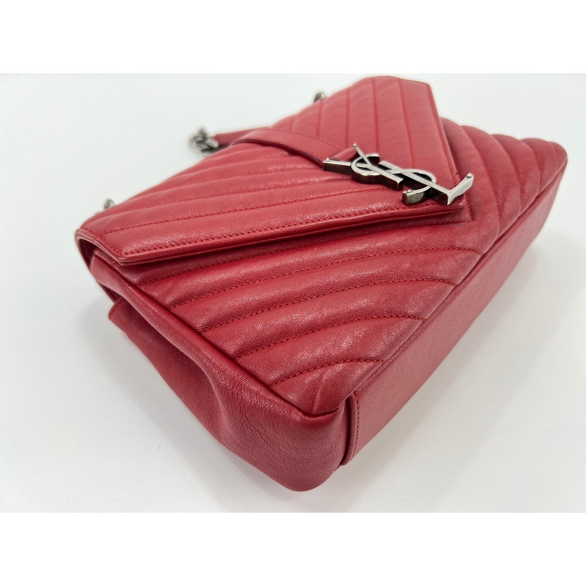 Yves Saint Laurent Red Color Leather Shoulder Bag (Pre-Owned)