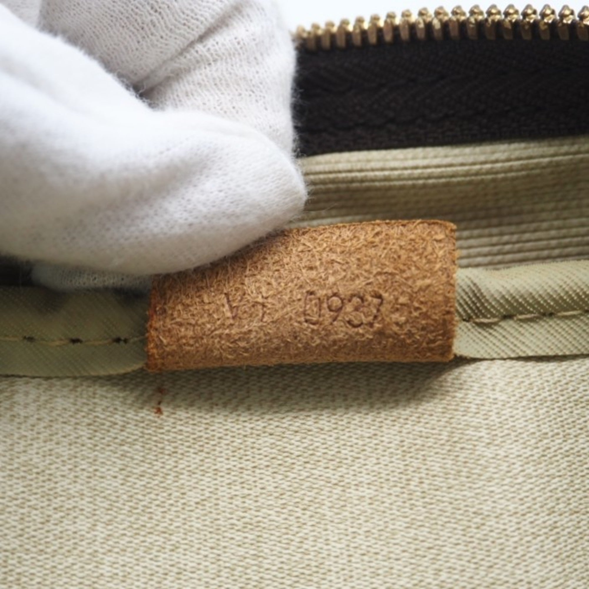 Louis Vuitton Brown Coated Canvas Leather Handbag (Pre-Owned)