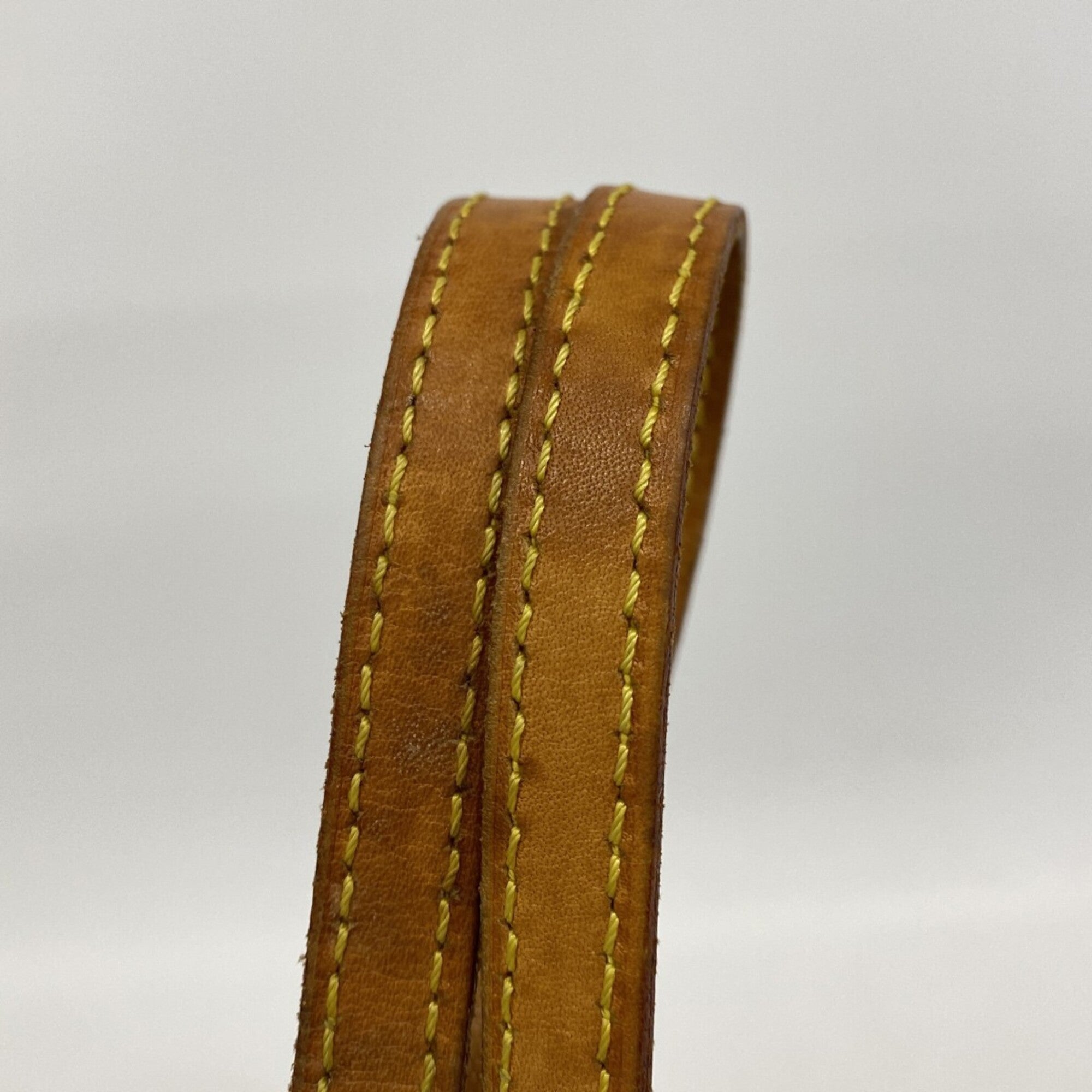Louis Vuitton Brown Handbag (Pre-Owned)