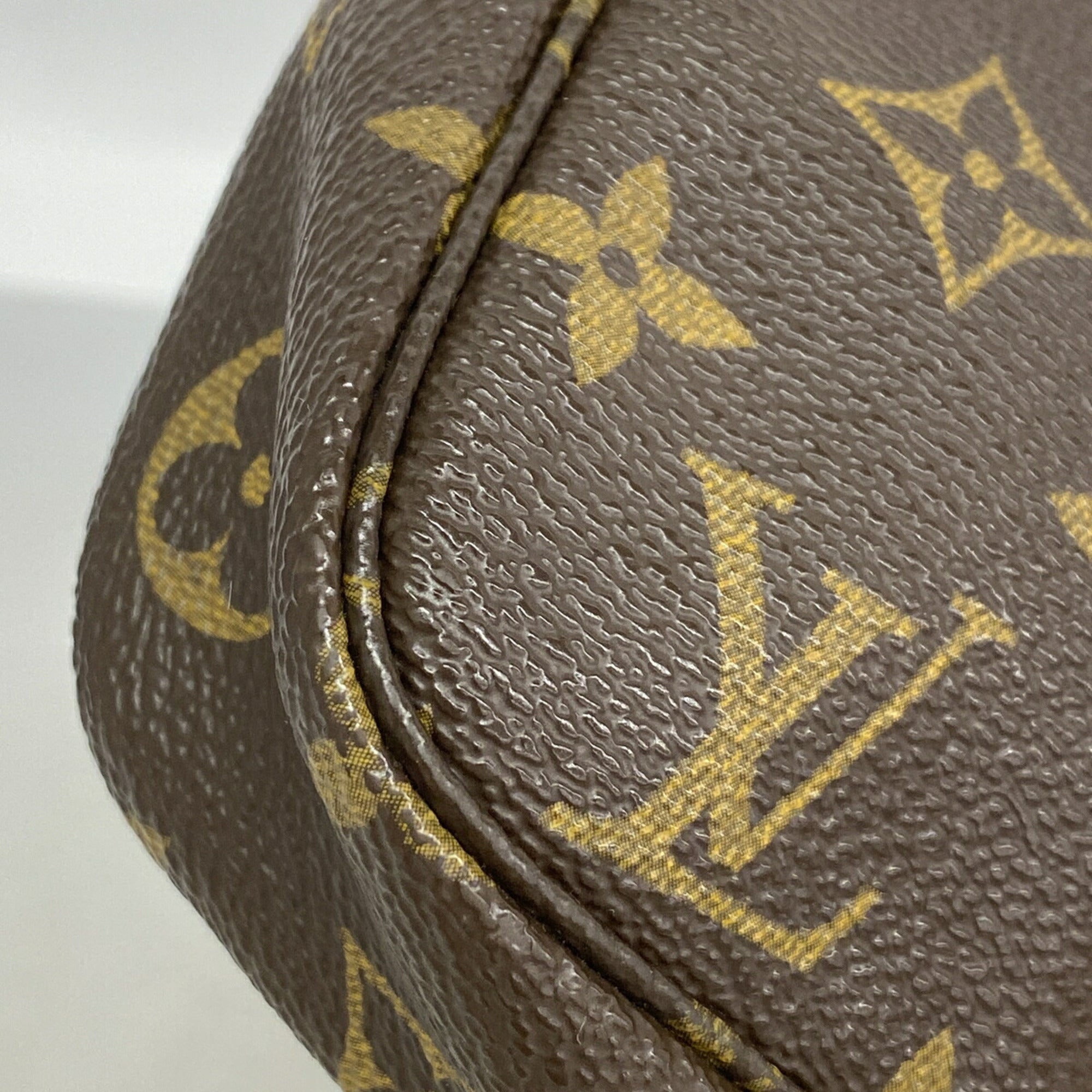Louis Vuitton Brown Pouch (Pre-Owned)