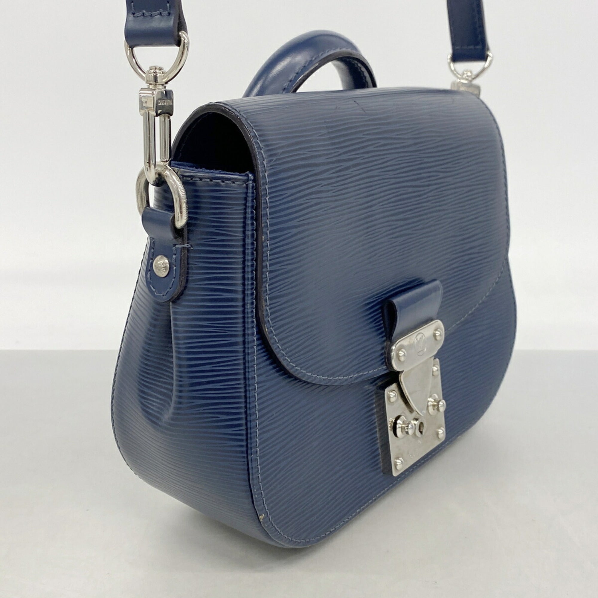 Louis Vuitton Navy Handbag (Pre-Owned)