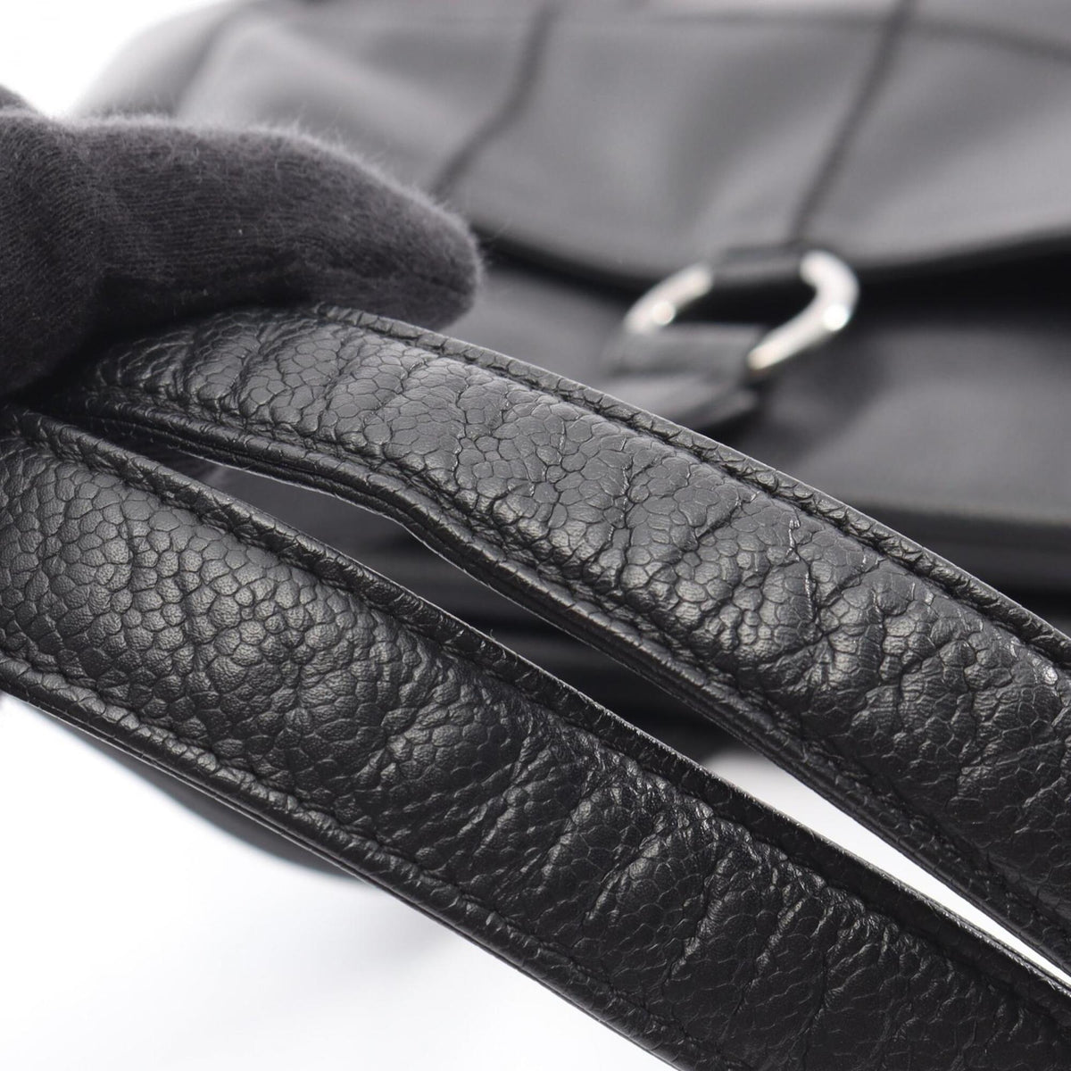 Chanel Black Grained Calfskin Handbag Shoulder Bag (Pre-Owned)