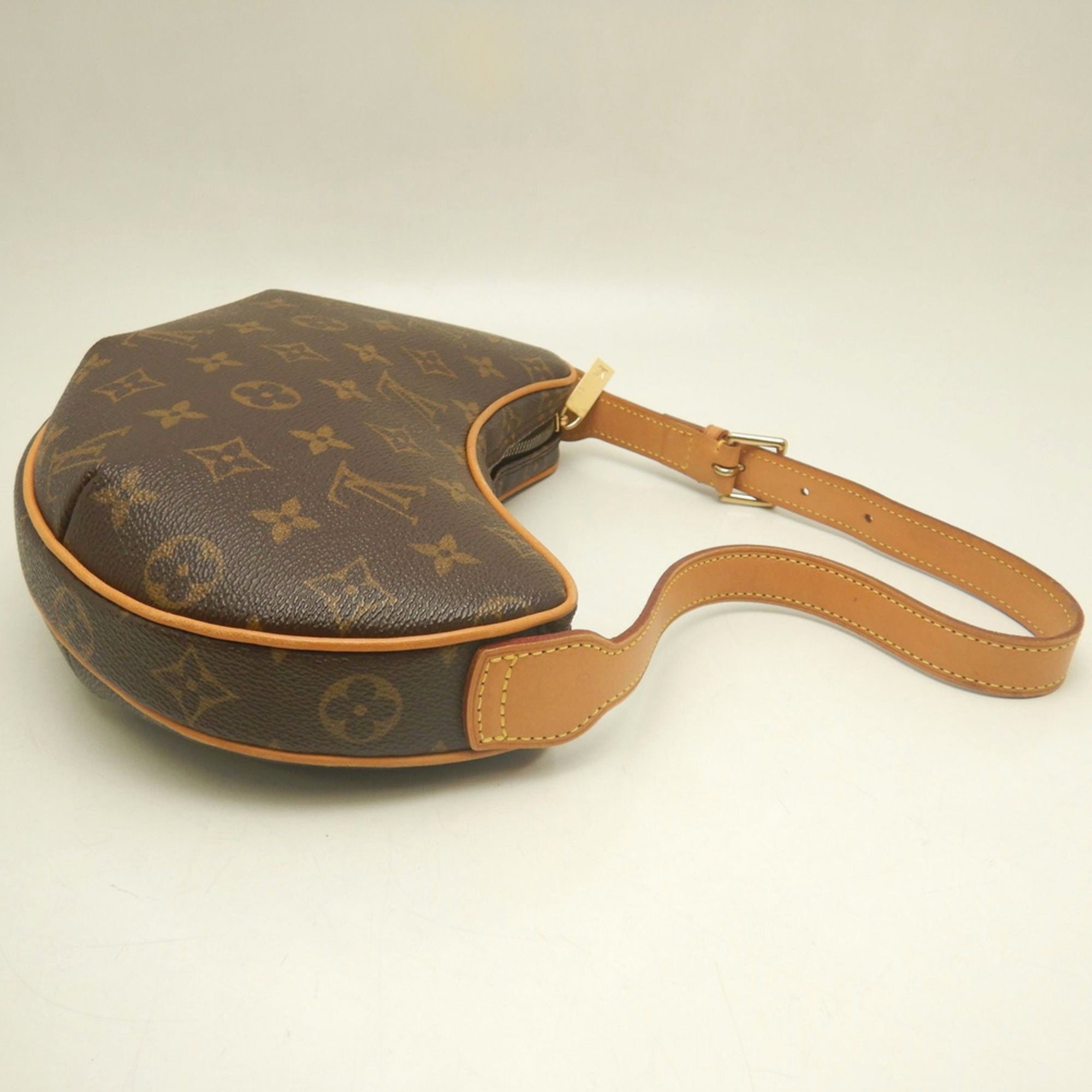 Louis Vuitton Brown Monogram Monogram Canvas Pochette Shoulder Bag (Pre-Owned)
