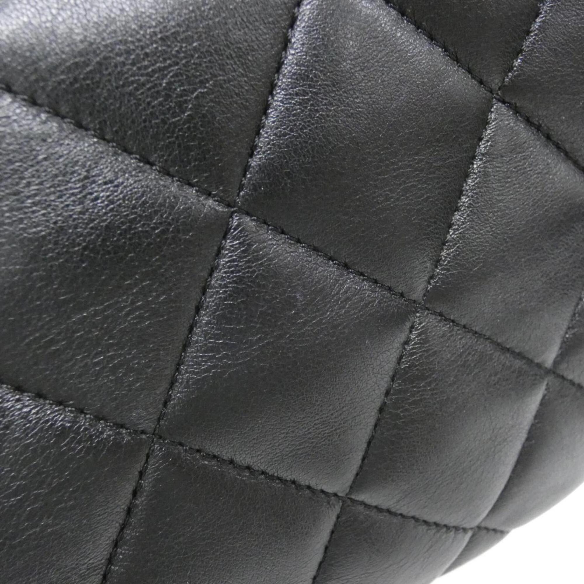 Chanel Black Leather Shoulder Bag (Pre-Owned)