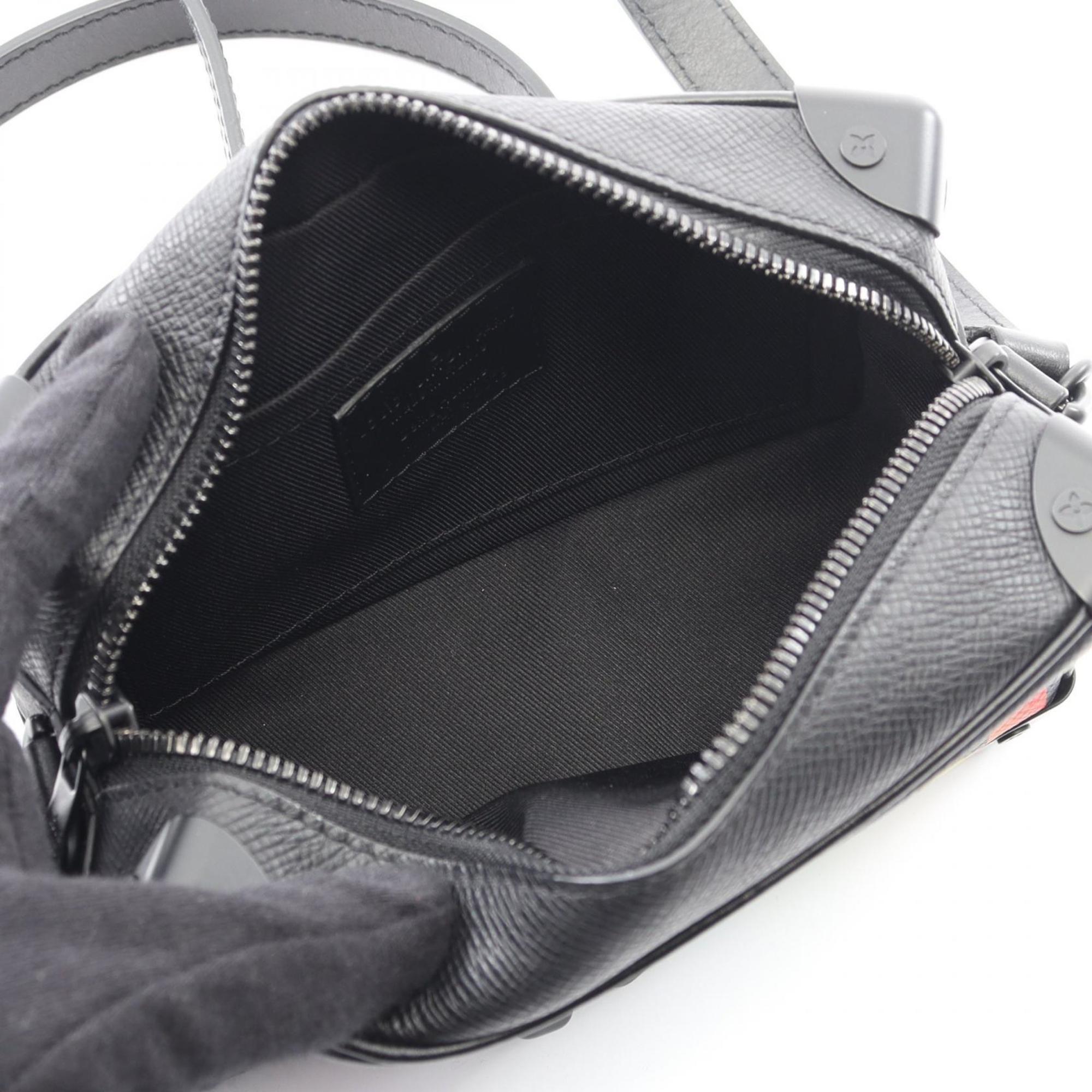Louis Vuitton Black Multi-Color Taiga Leather Handbag Shoulder Bag (Pre-Owned)