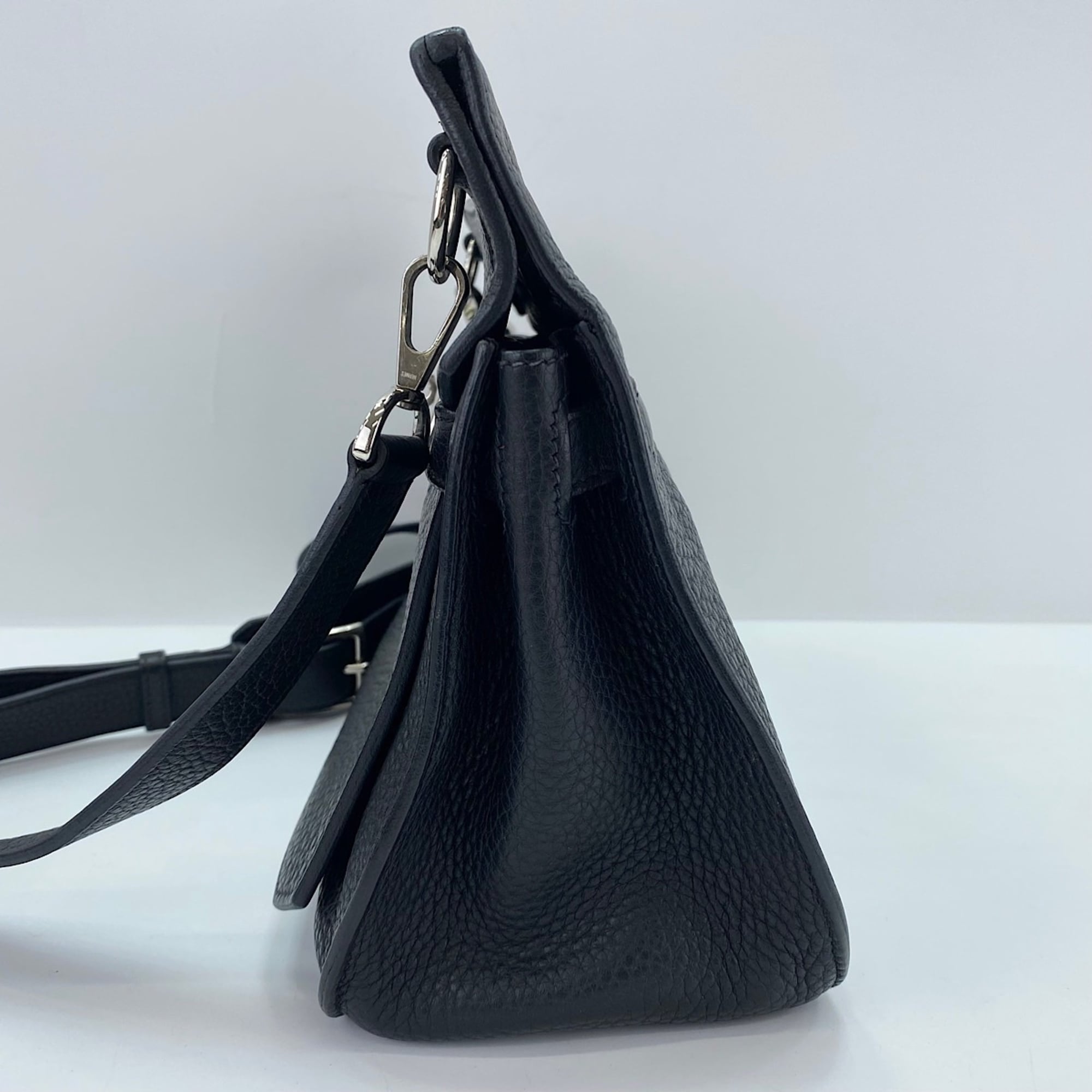 Hermes Black Shoulder Bag (Pre-Owned)