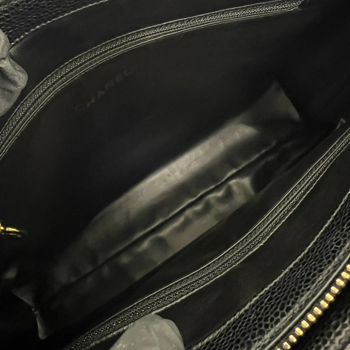 Chanel Black Grained Calfskin Shoulder Bag Tote Bag (Pre-Owned)