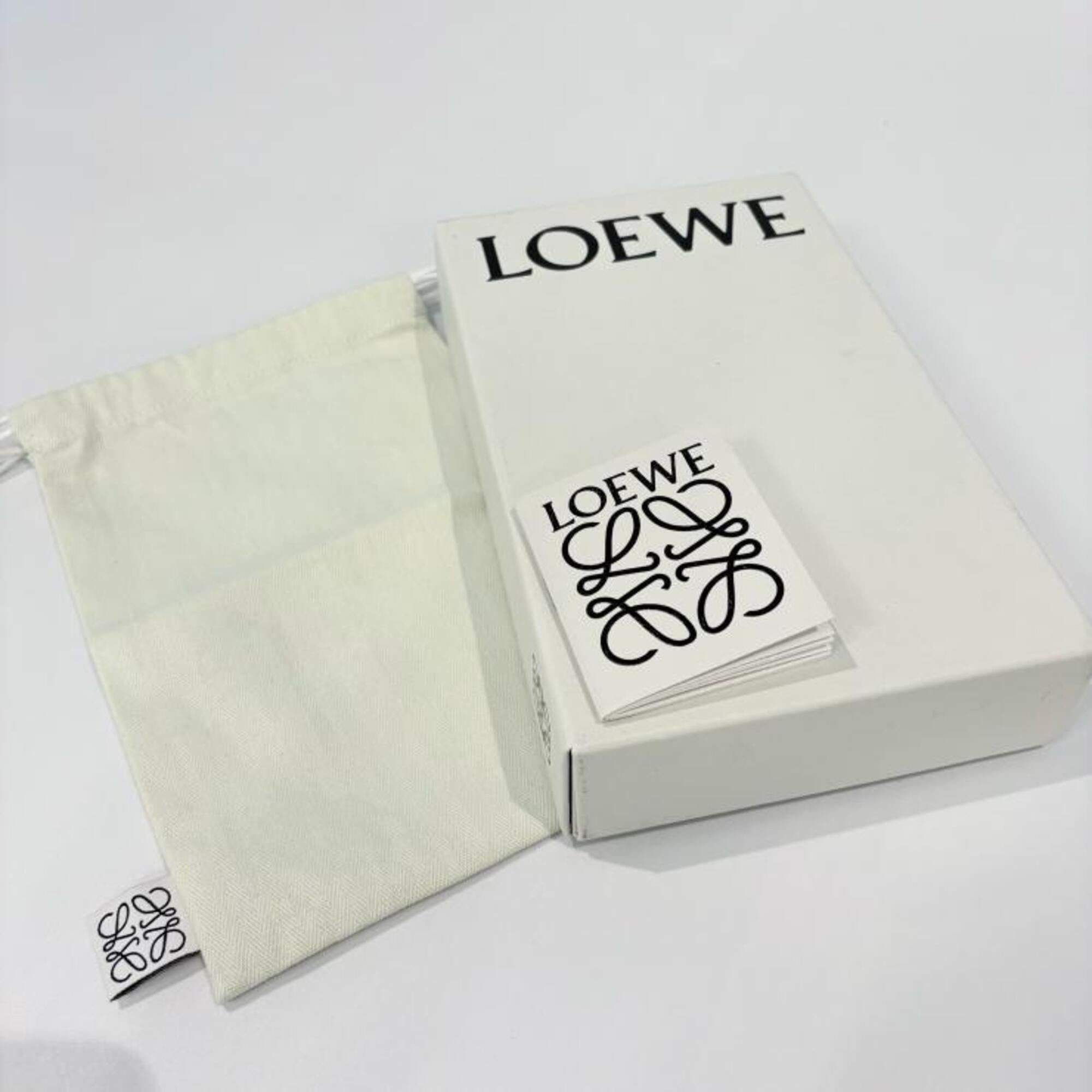 Loewe Black Leather Long Wallet (Bi-Fold) (Pre-Owned)