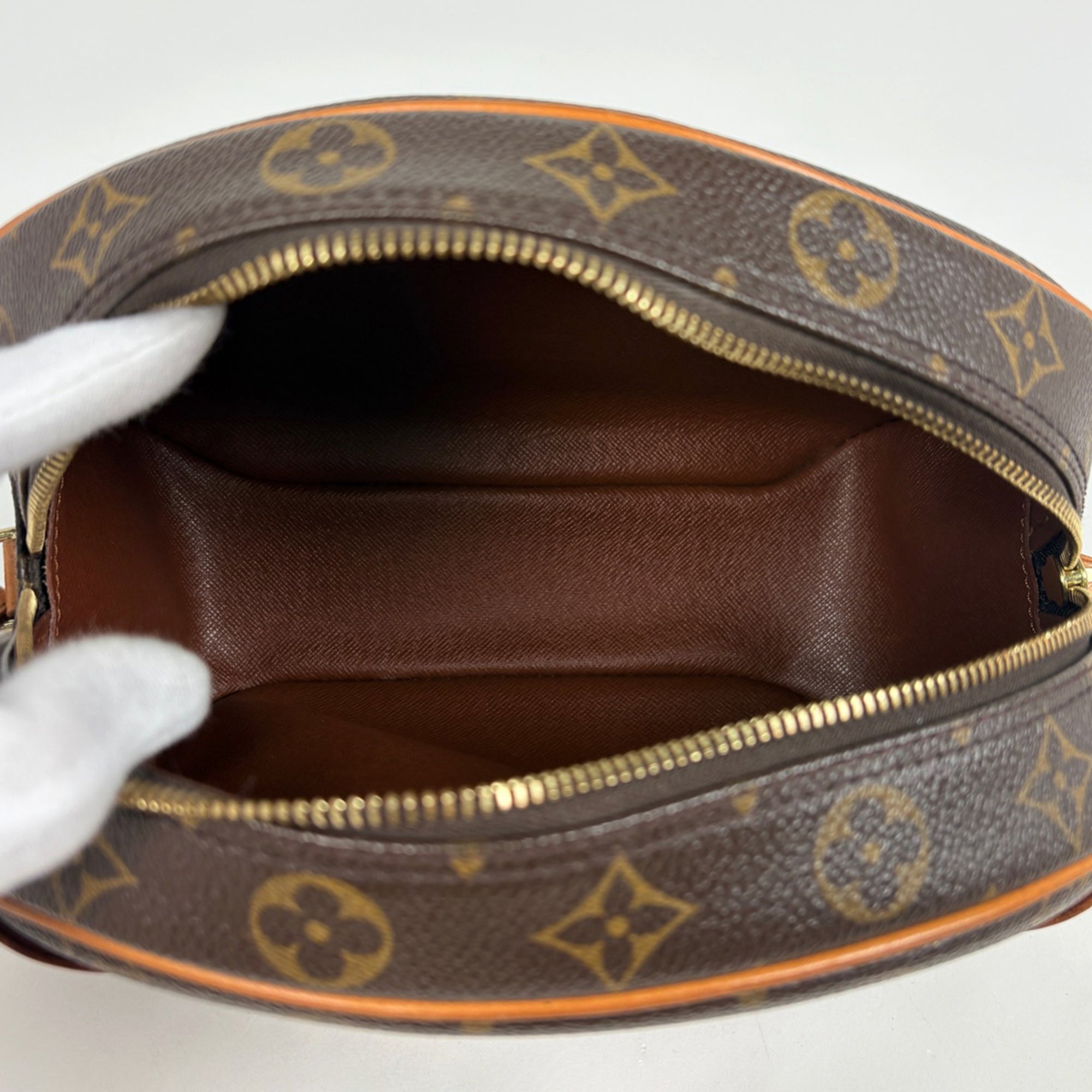 Louis Vuitton Brown Monogram Shoulder Bag (Pre-Owned)