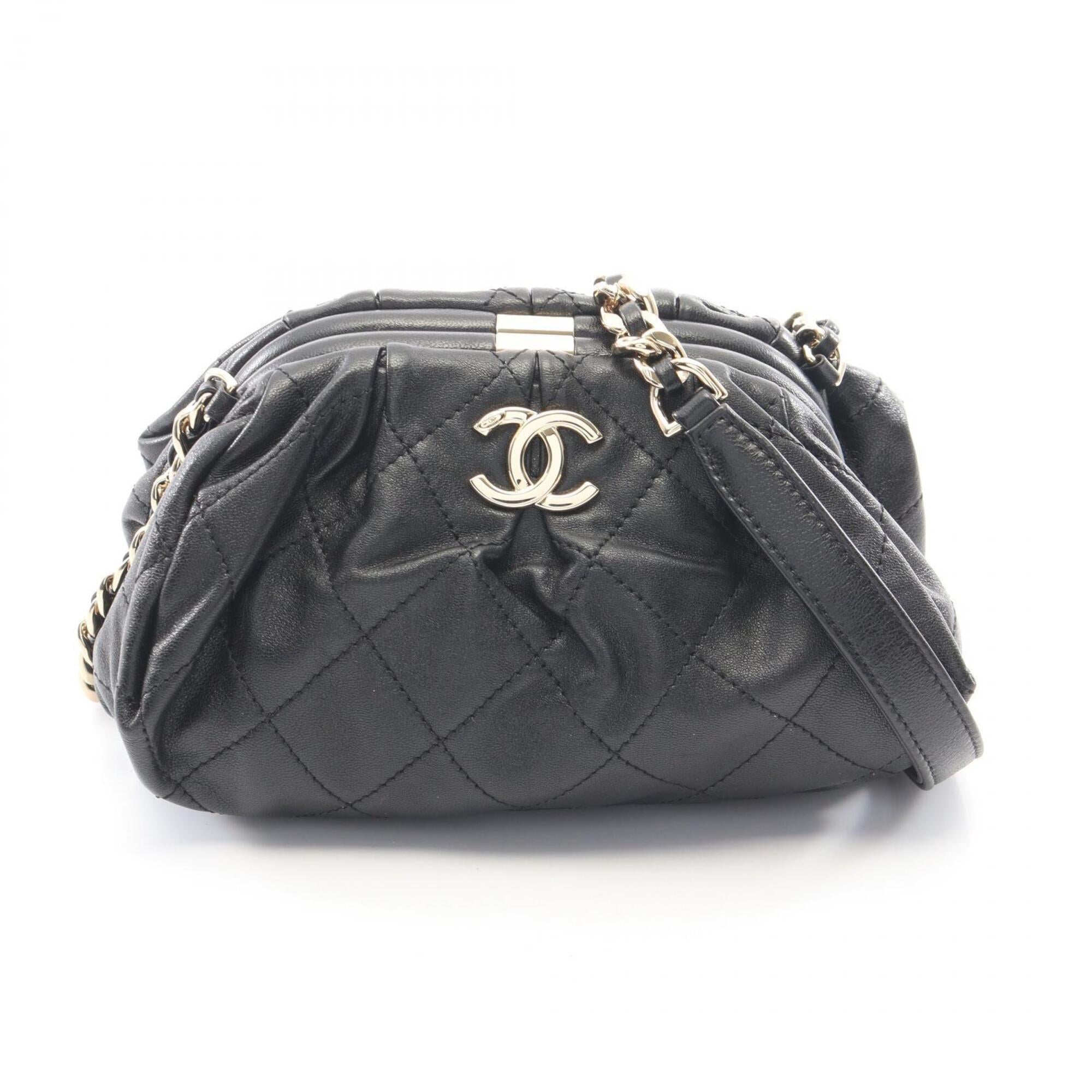 Chanel Black Leather Handbag Shoulder Bag (Pre-Owned)