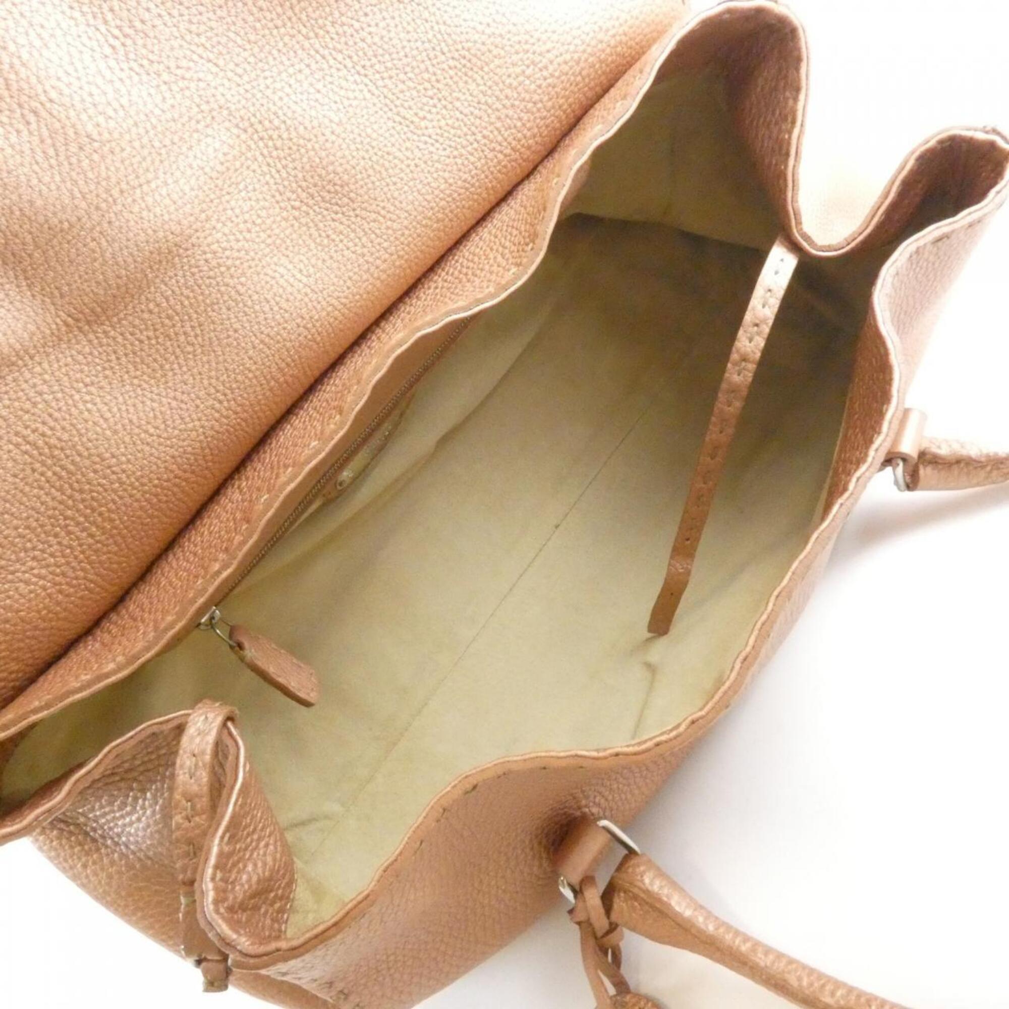 Fendi Pink Leather Shoulder Bag (Pre-Owned)