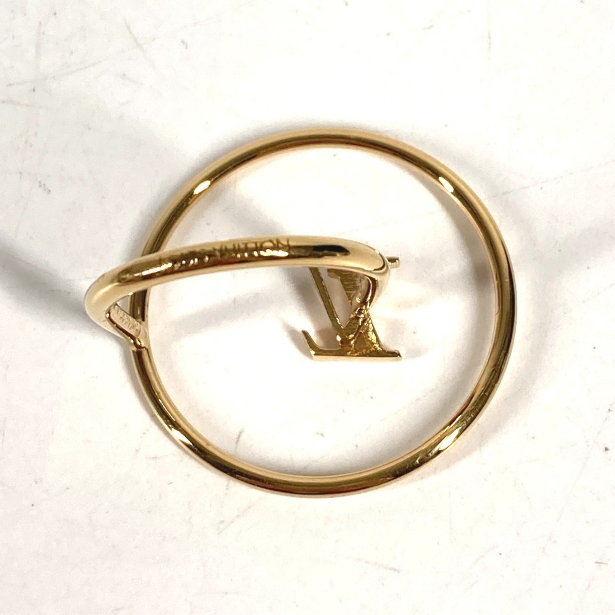 Louis Vuitton Gold Metal Band Ring (Pre-Owned)