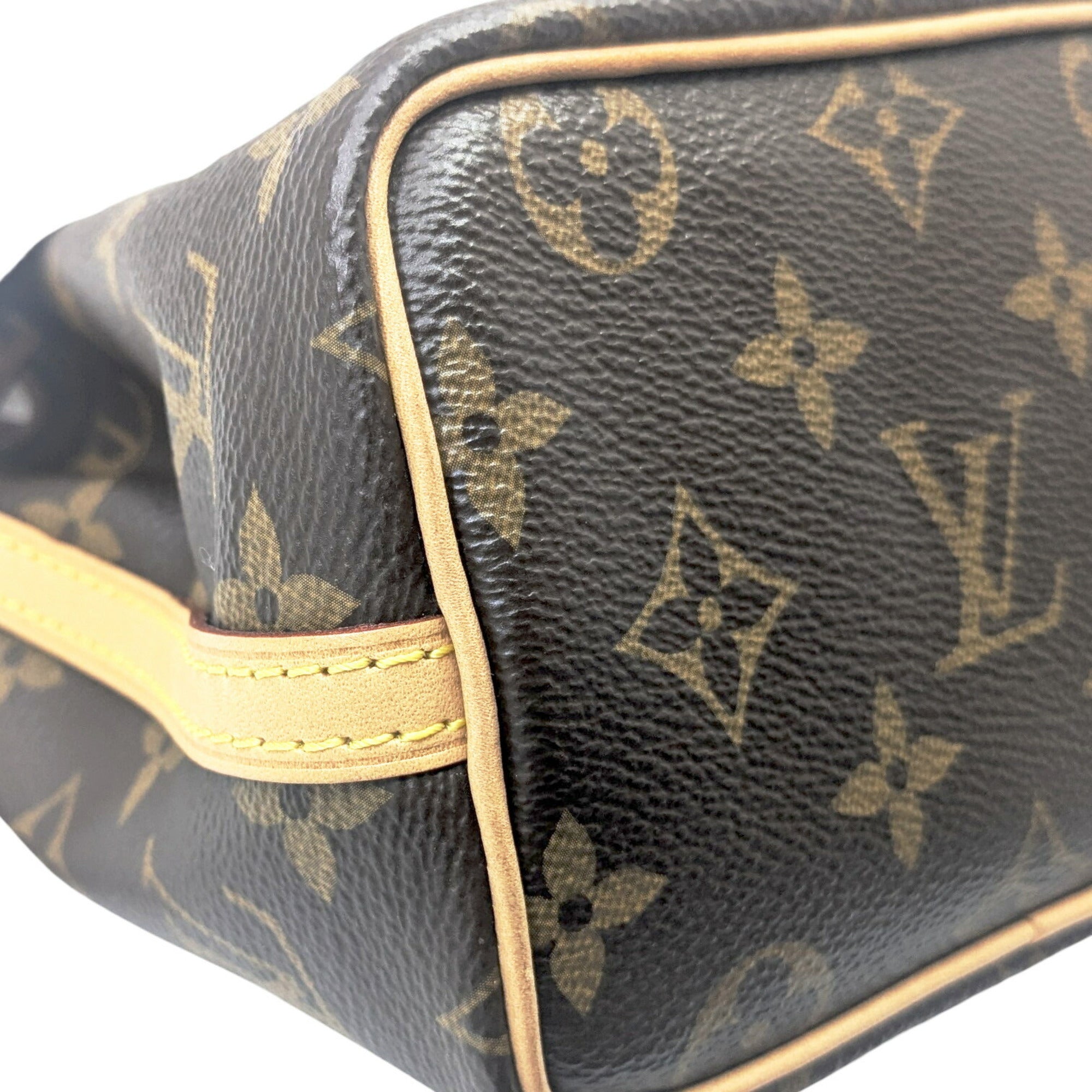 Louis Vuitton Brown Monogram Monogram Shoulder Bag (Pre-Owned)