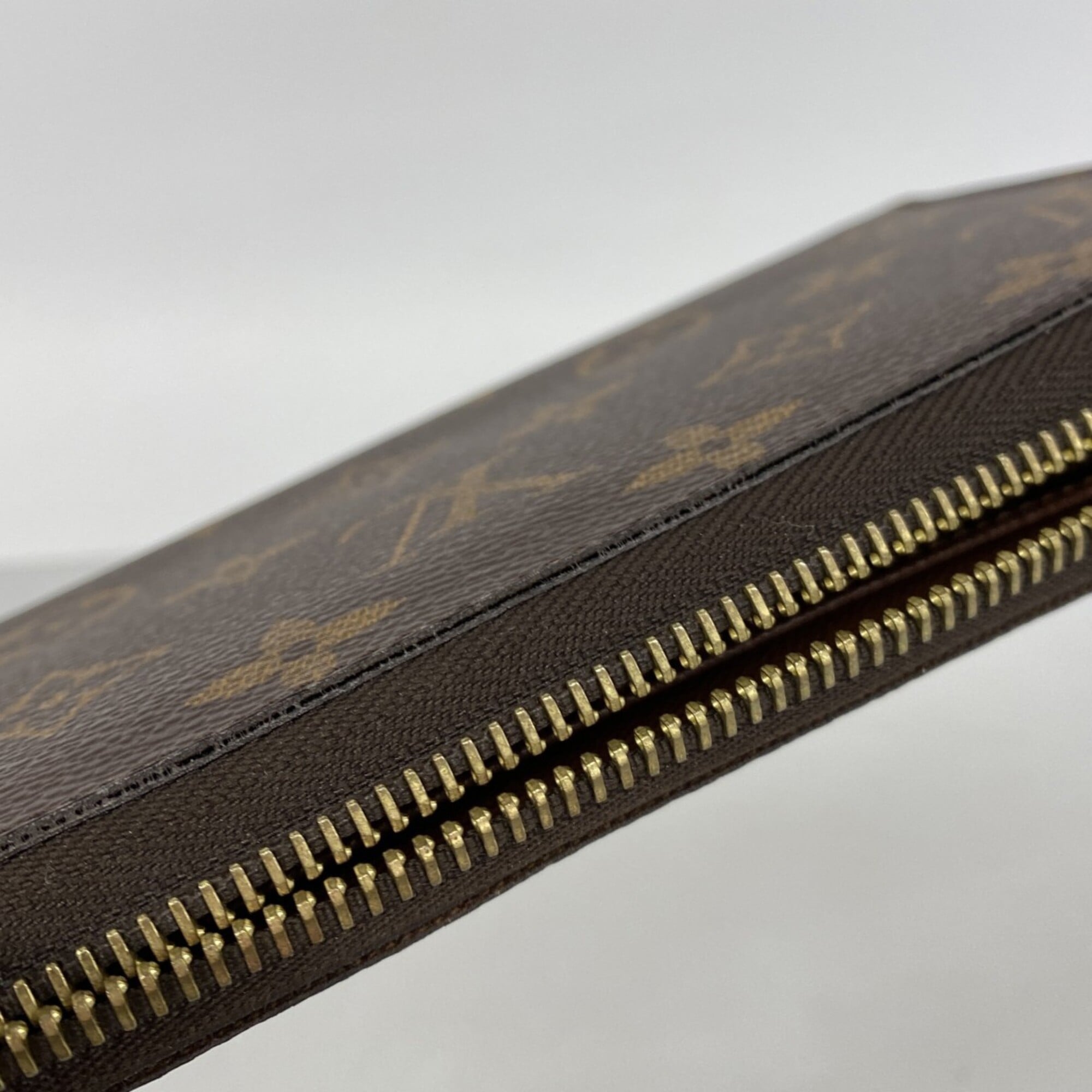 Louis Vuitton Brown Long Wallet (Bi-Fold) (Pre-Owned)