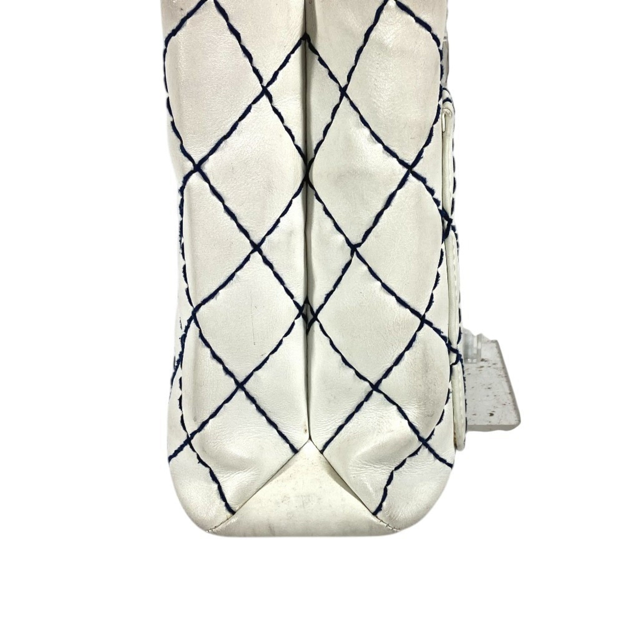 Chanel Navy White Leather Shoulder Bag Tote Bag (Pre-Owned)
