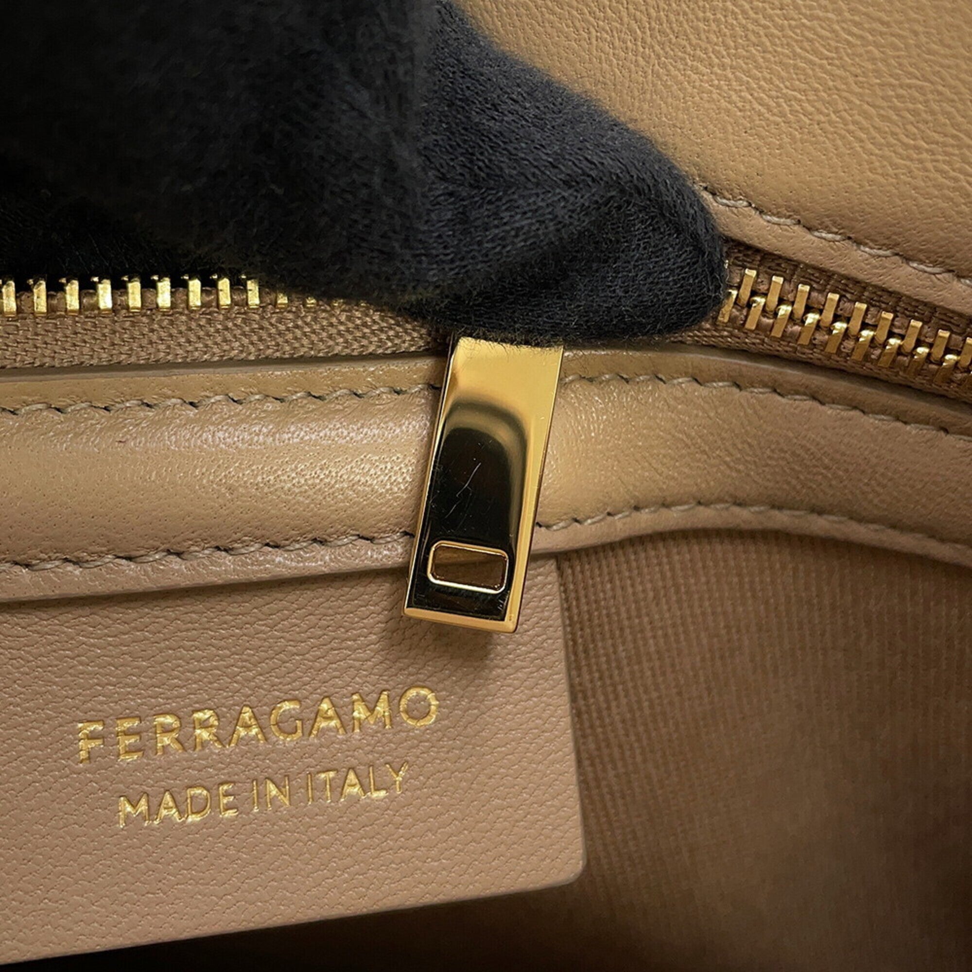 Salvatore Ferragamo Beige Canvas Handbag Tote Bag (Pre-Owned)