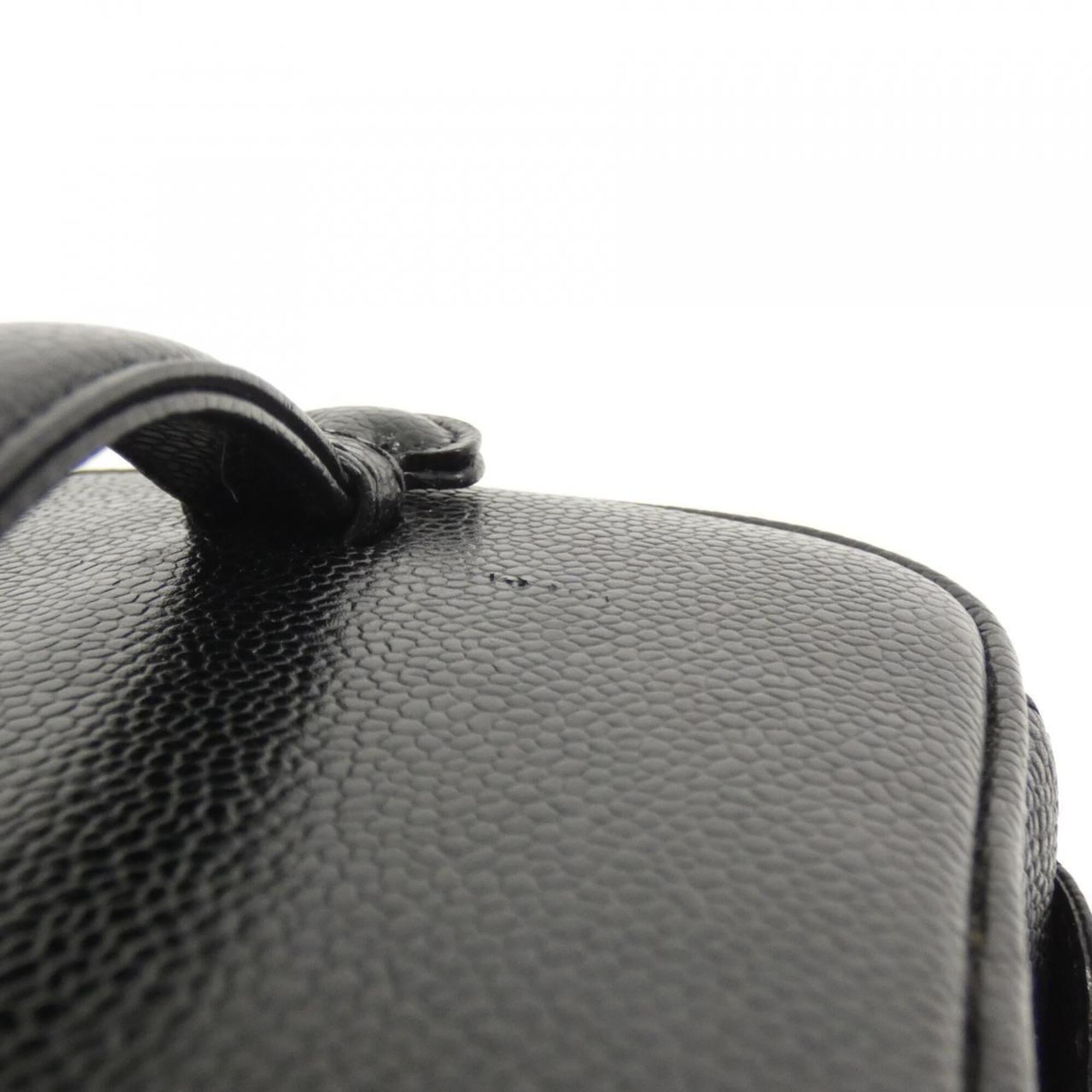 Chanel Black Grained Calfskin Handbag (Pre-Owned)