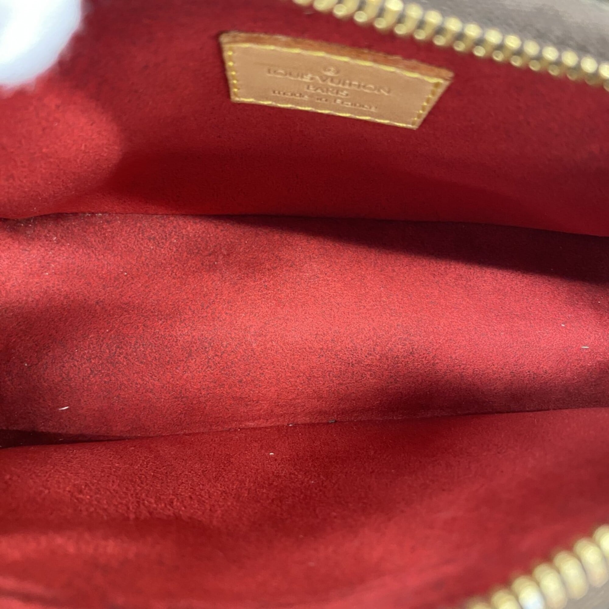 Louis Vuitton Brown Shoulder Bag (Pre-Owned)