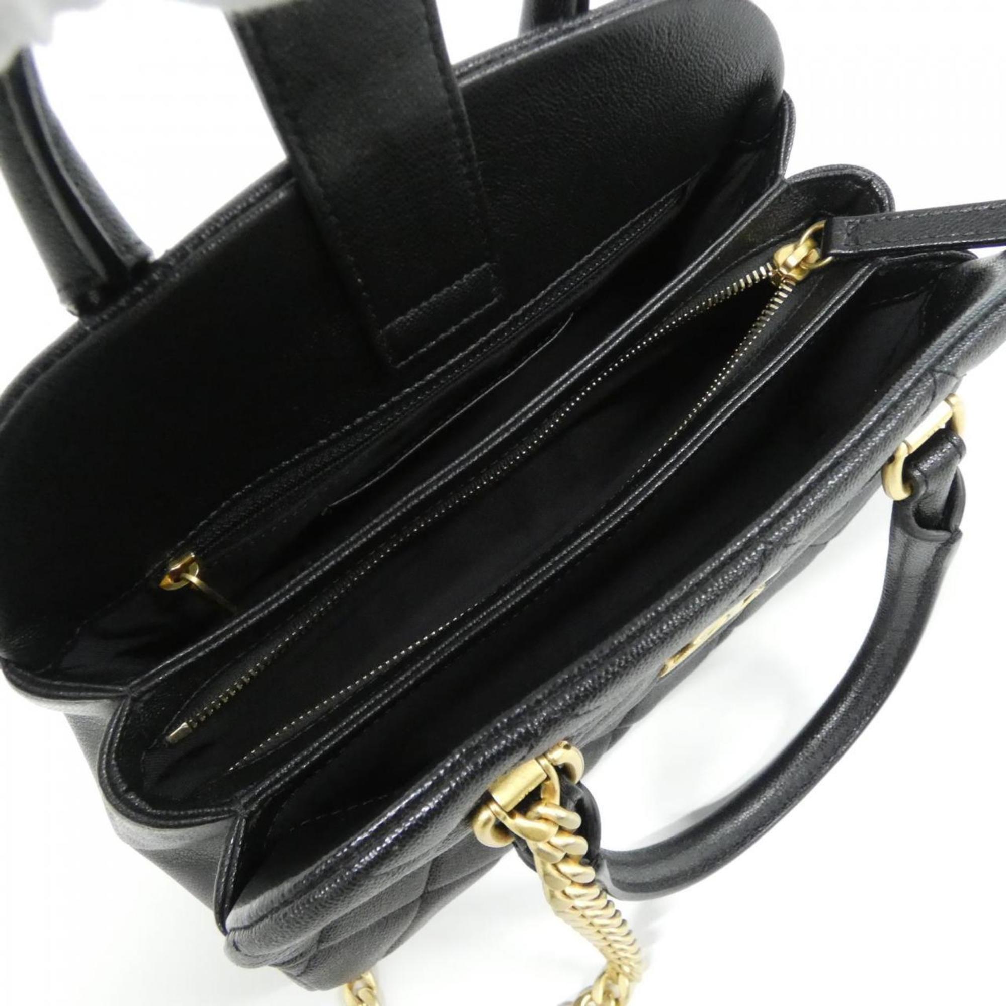 Chanel Black Grained Calfskin Handbag (Pre-Owned)