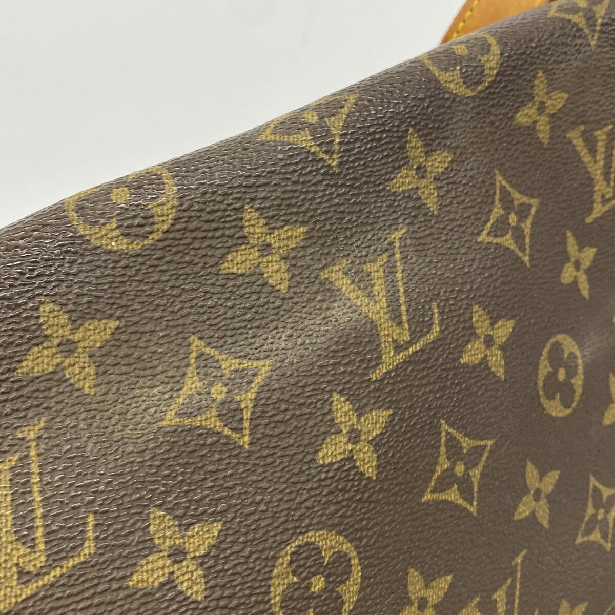 Louis Vuitton Brown Shoulder Bag (Pre-Owned)