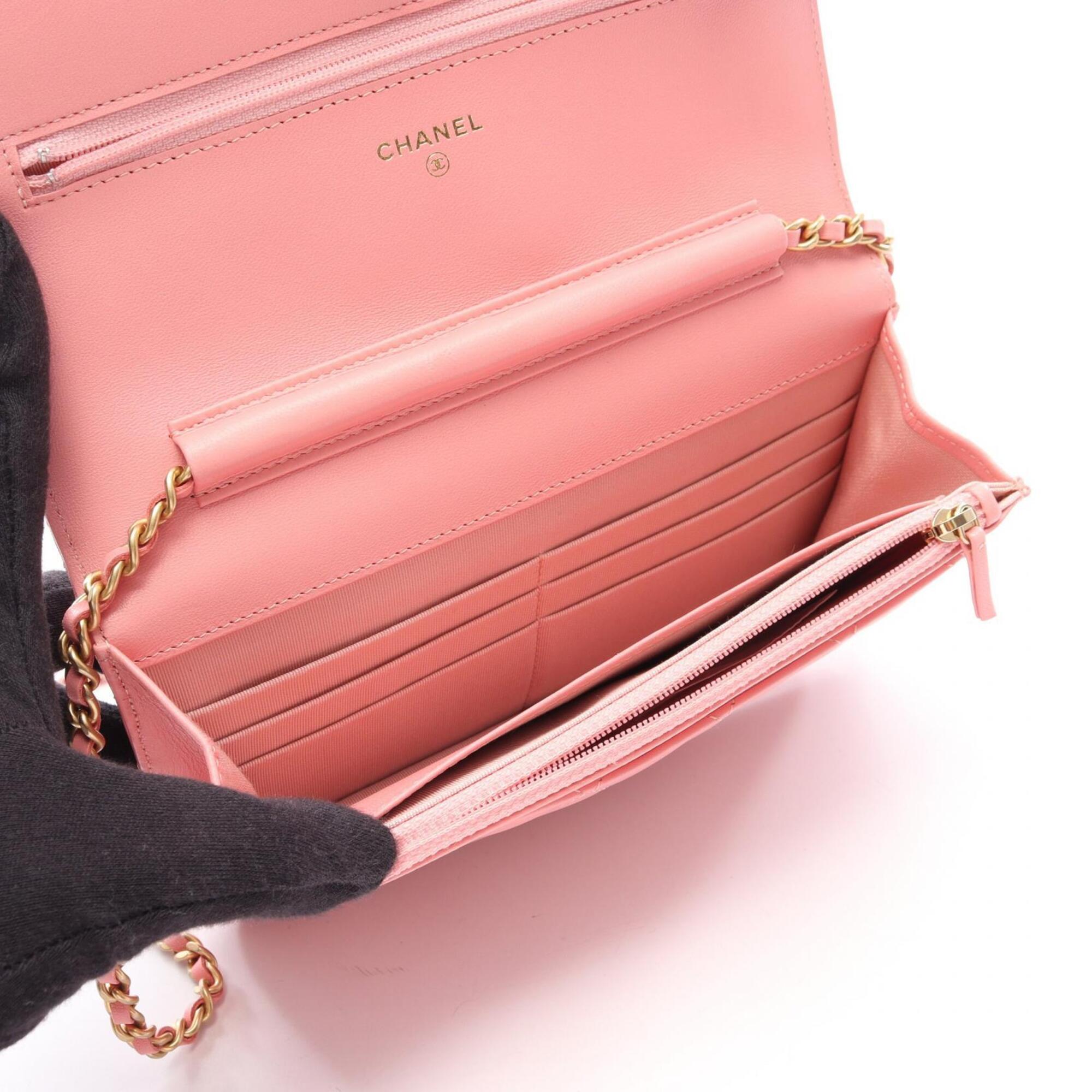Chanel Matelasse Pink Leather Handbag Shoulder Bag (Pre-Owned)