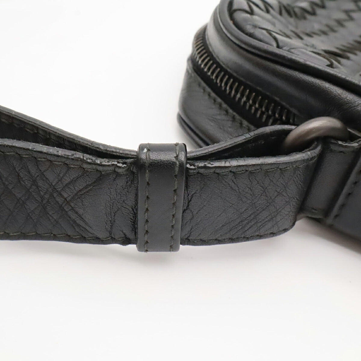 Bottega Veneta Black Leather Shoulder Bag (Pre-Owned)