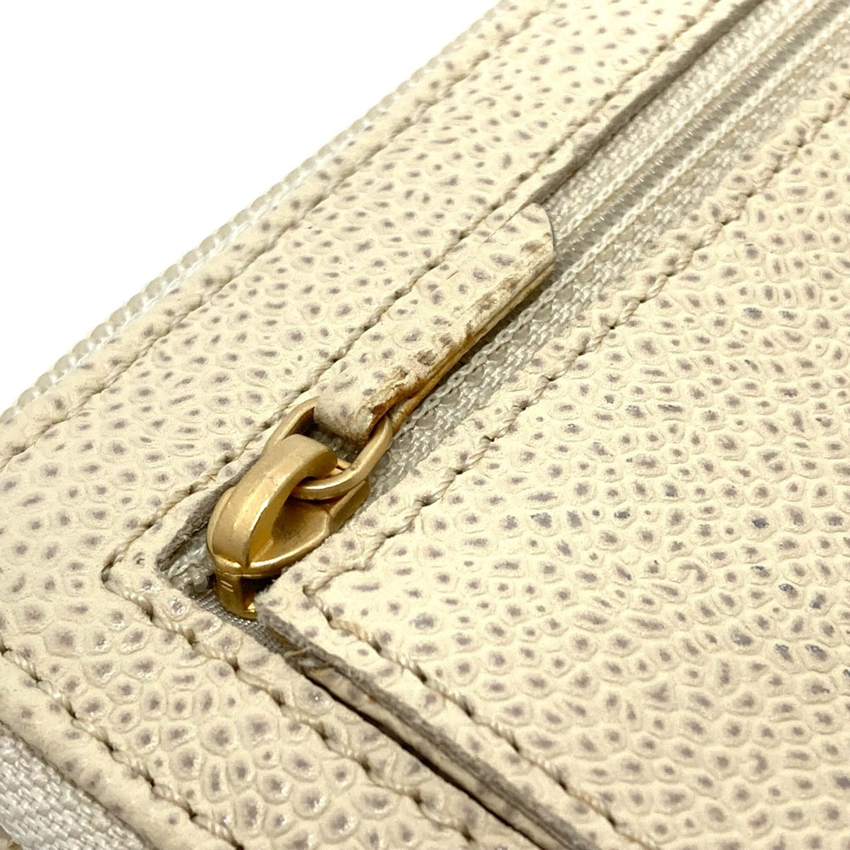 Chanel Beige Leather Long Wallet (Bi-Fold) (Pre-Owned)