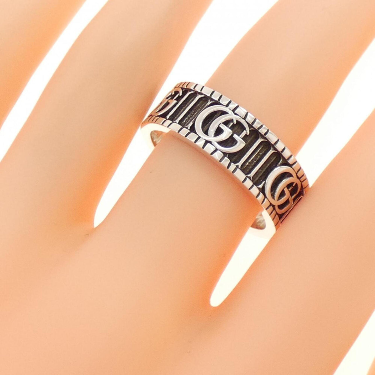 Gucci Silver Black Silver 925 Band Ring (Pre-Owned)