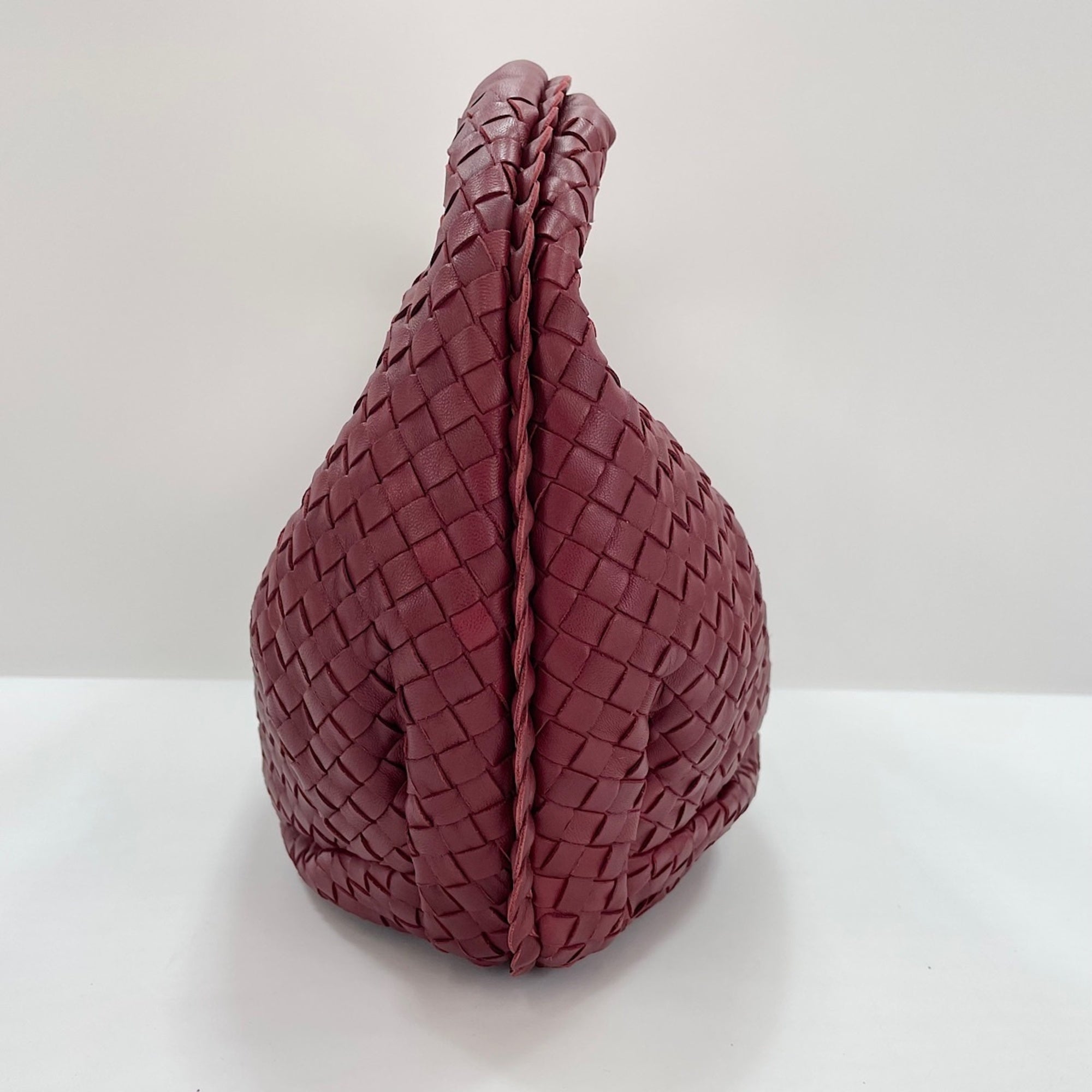 Bottega Veneta Red Color Leather Shoulder Bag (Pre-Owned)