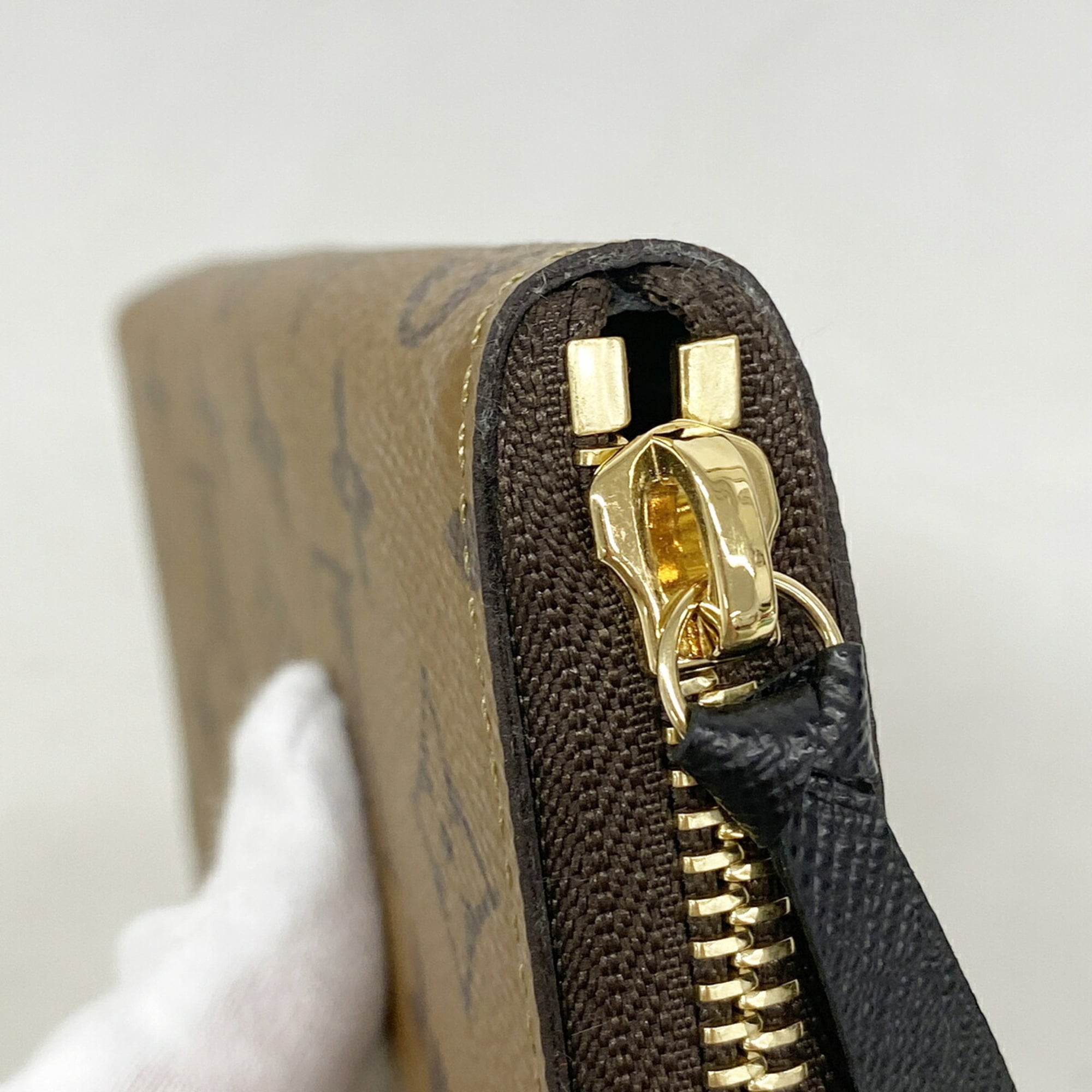 Louis Vuitton Brown Long Wallet (Bi-Fold) (Pre-Owned)