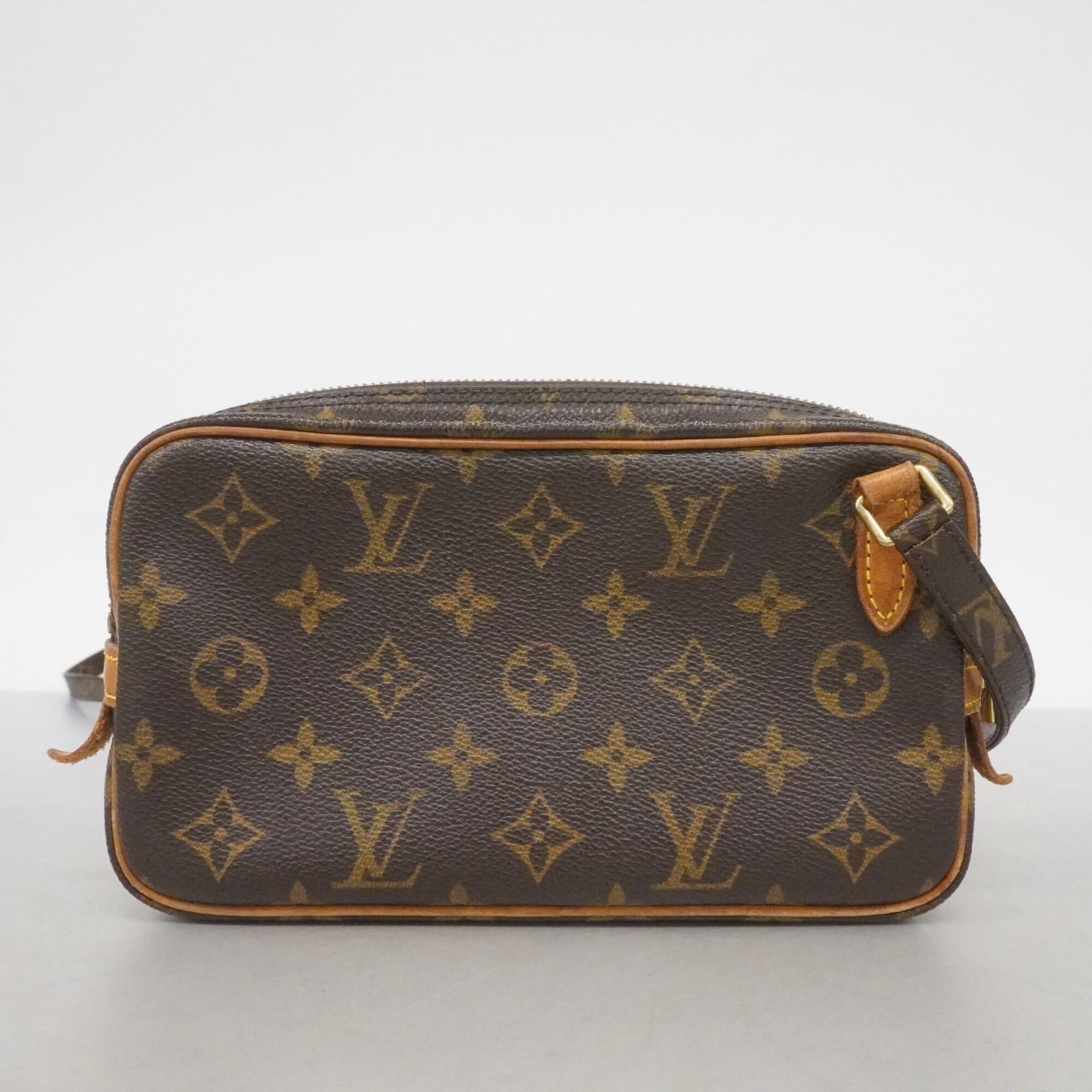 Louis Vuitton Brown Shoulder Bag (Pre-Owned)