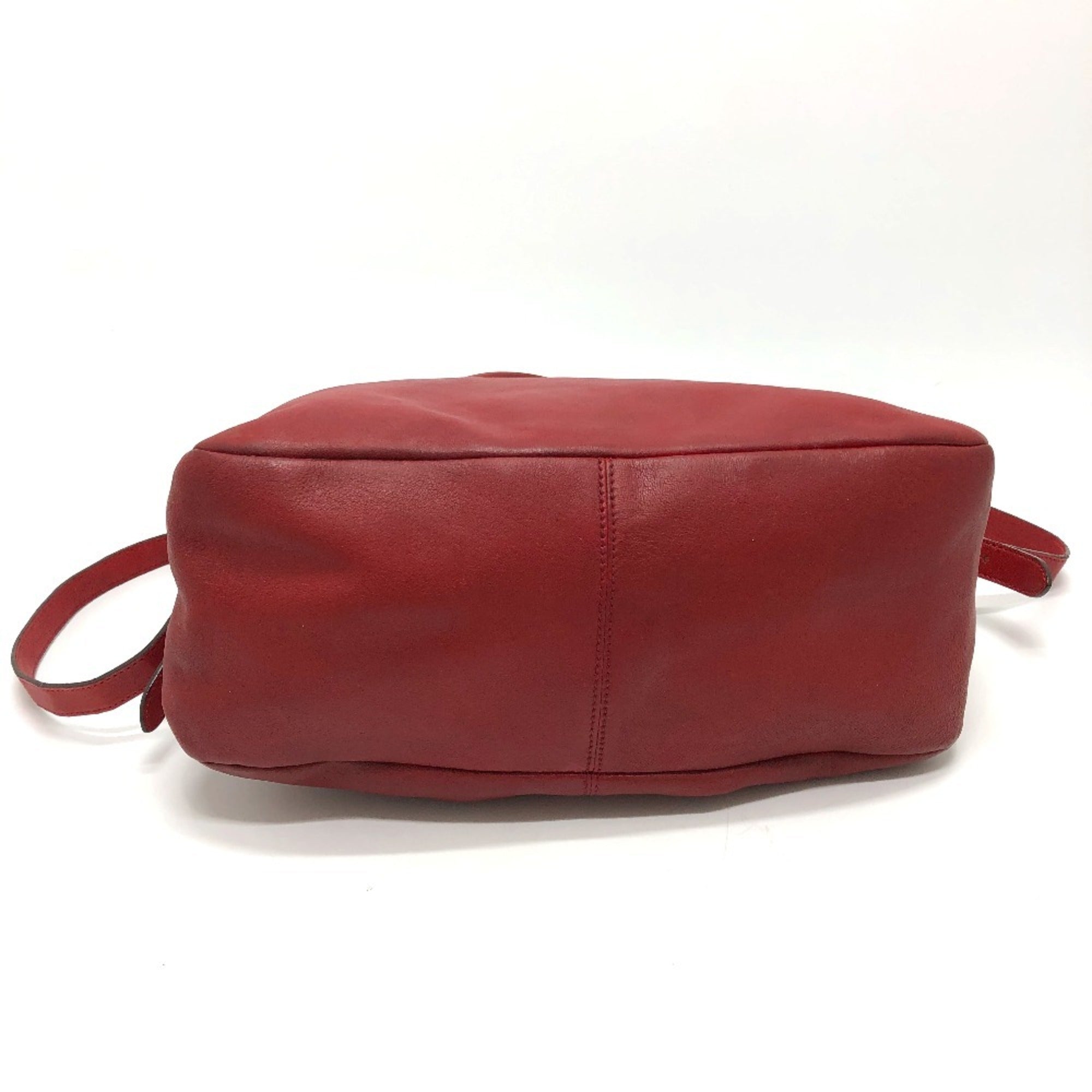 Salvatore Ferragamo Red Color Leather Handbag (Pre-Owned)