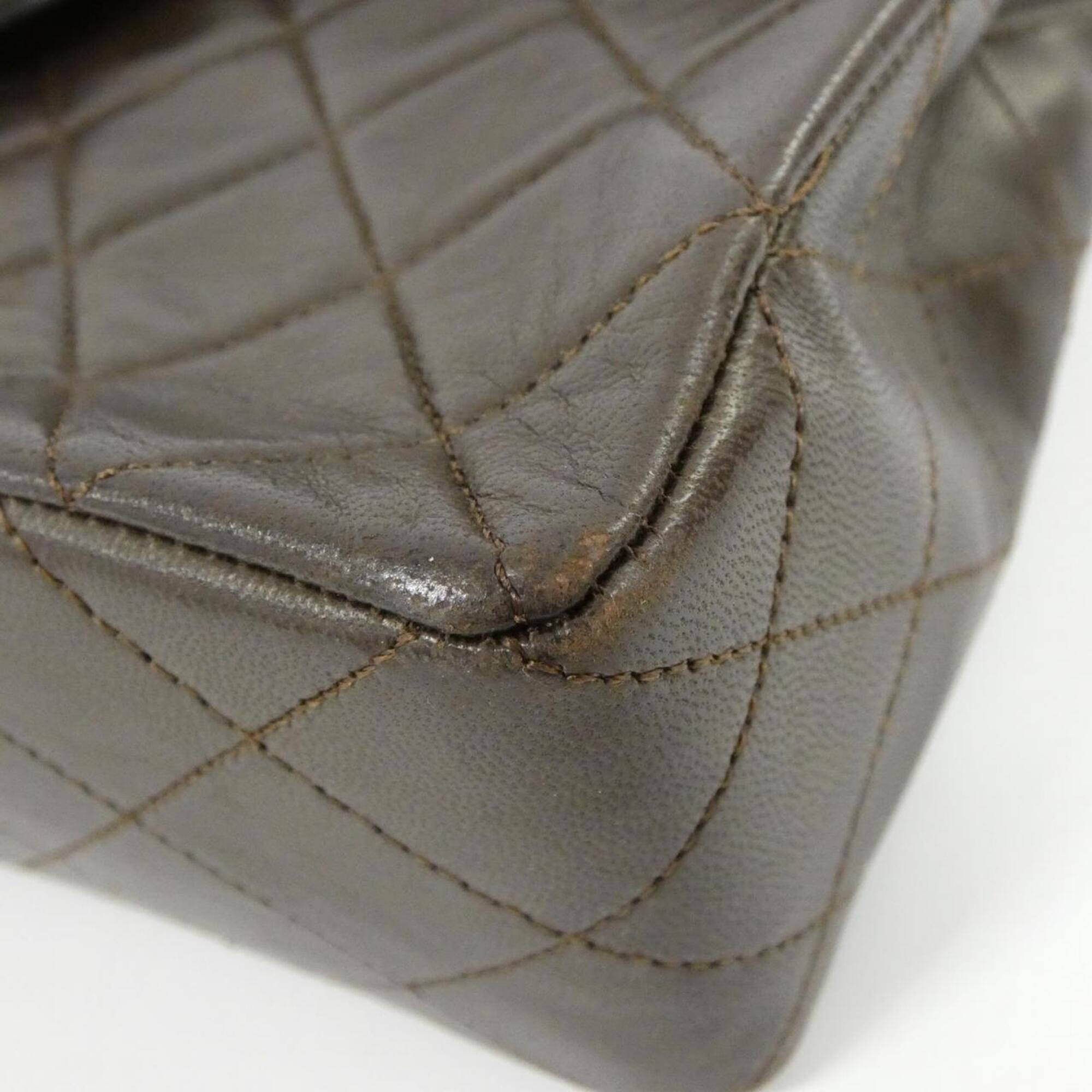 Chanel Black Brown Leather Shoulder Bag (Pre-Owned)