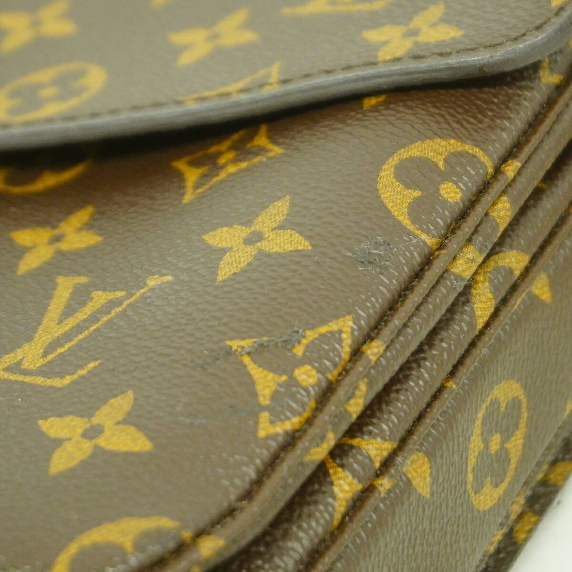 Louis Vuitton Brown Handbag (Pre-Owned)