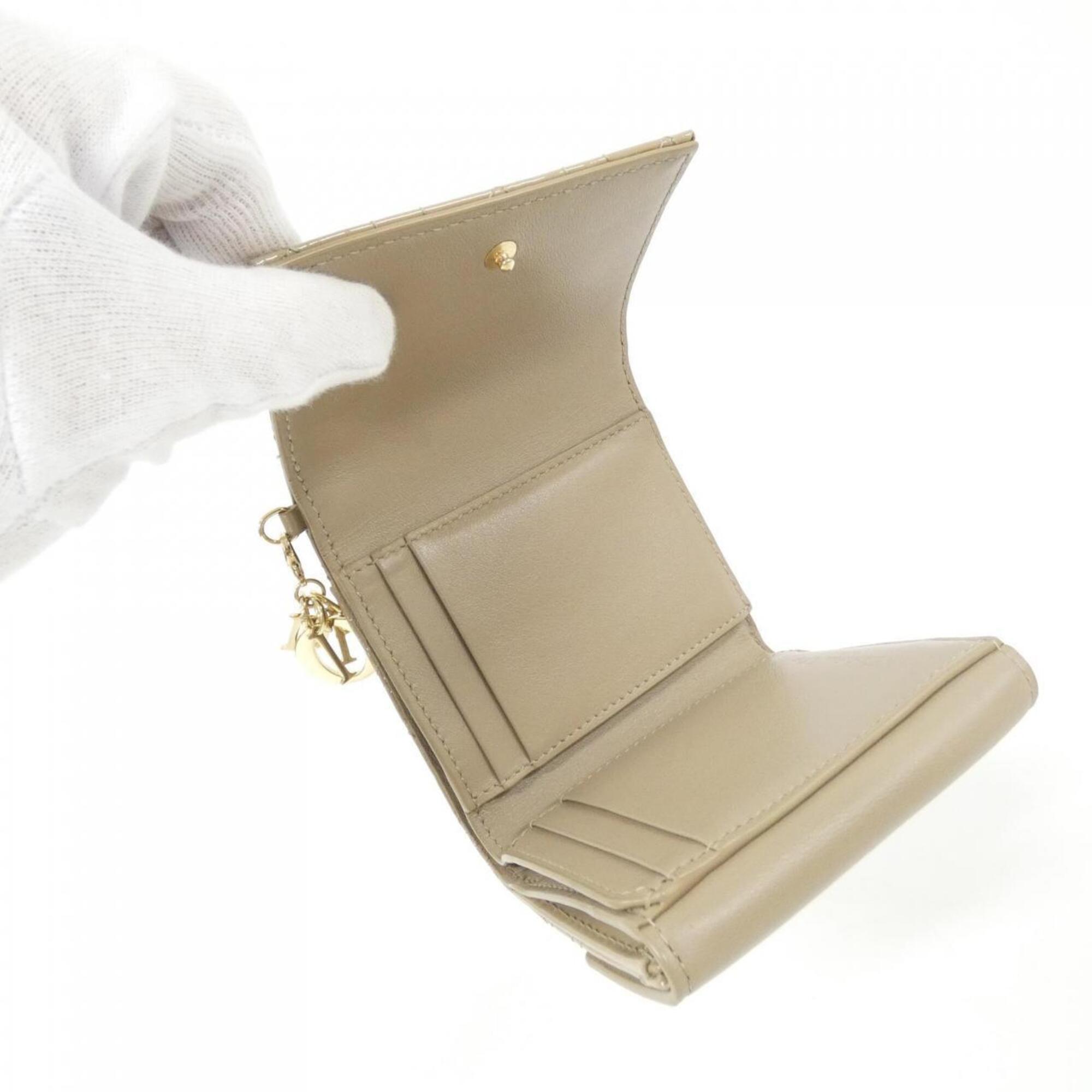 Christian Dior Beige Wallet (Tri-Fold) (Pre-Owned)