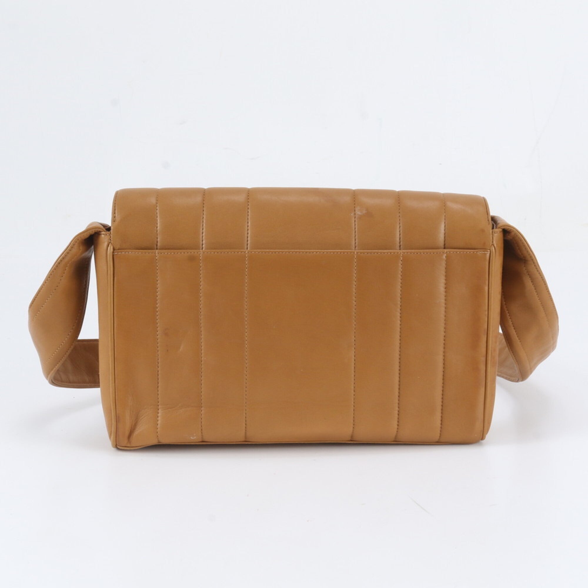 Chanel Brown Leather Shoulder Bag (Pre-Owned)